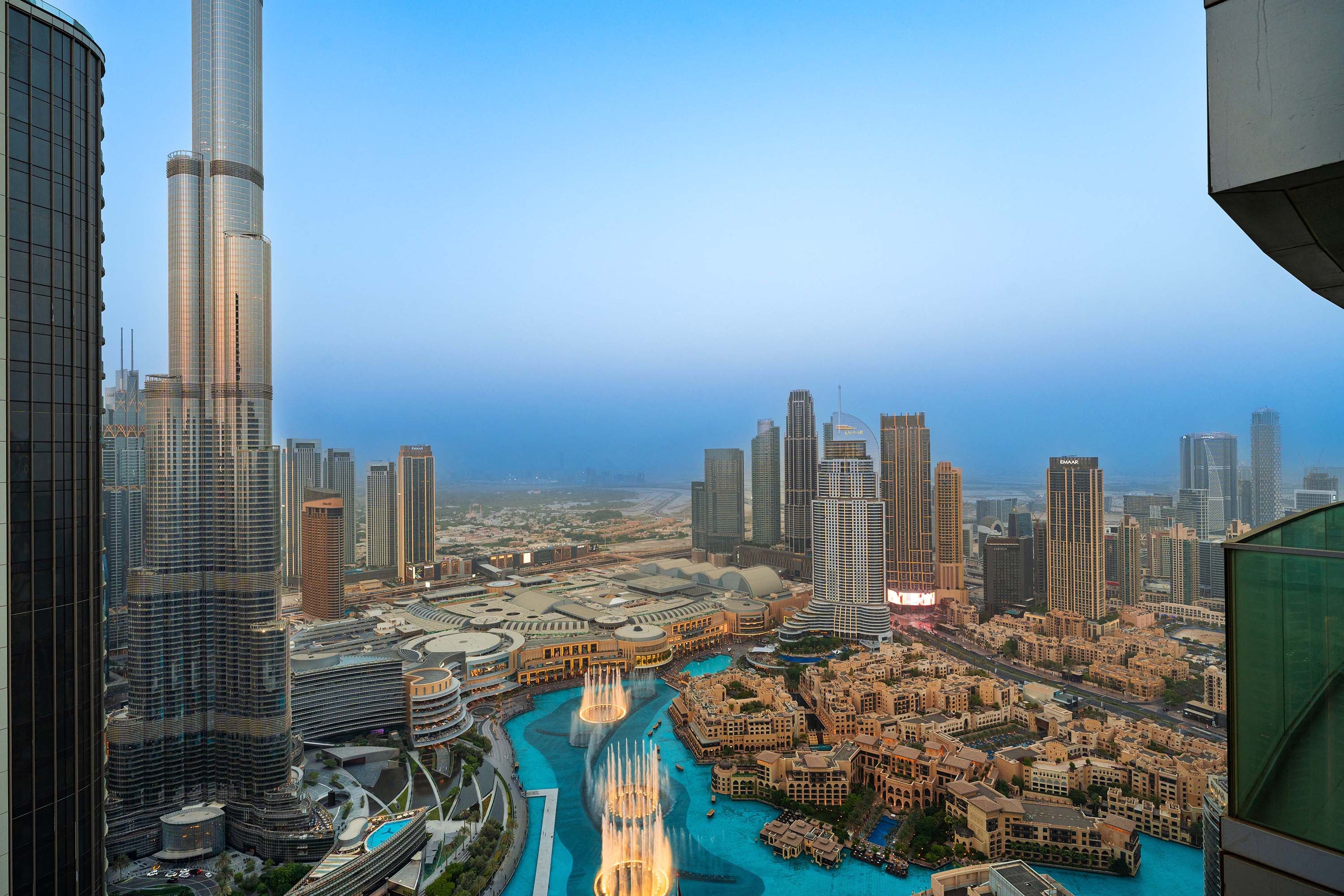 Ultra Chic High-Floor Apt w/ Direct Burj Khalifa & Fountains Views - Image 15