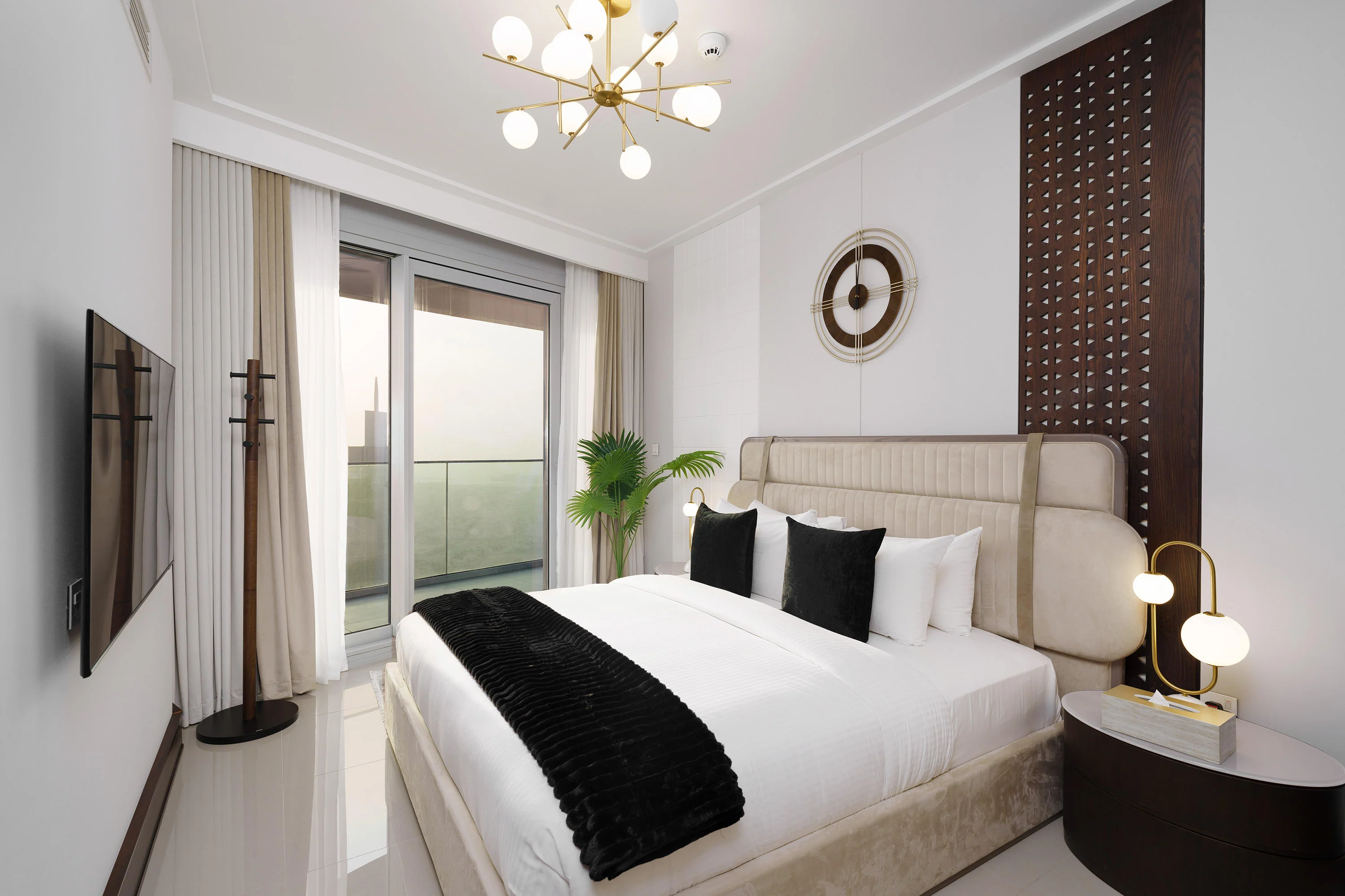 Ultra Chic High-Floor Apt w/ Direct Burj Khalifa & Fountains Views - Image 21