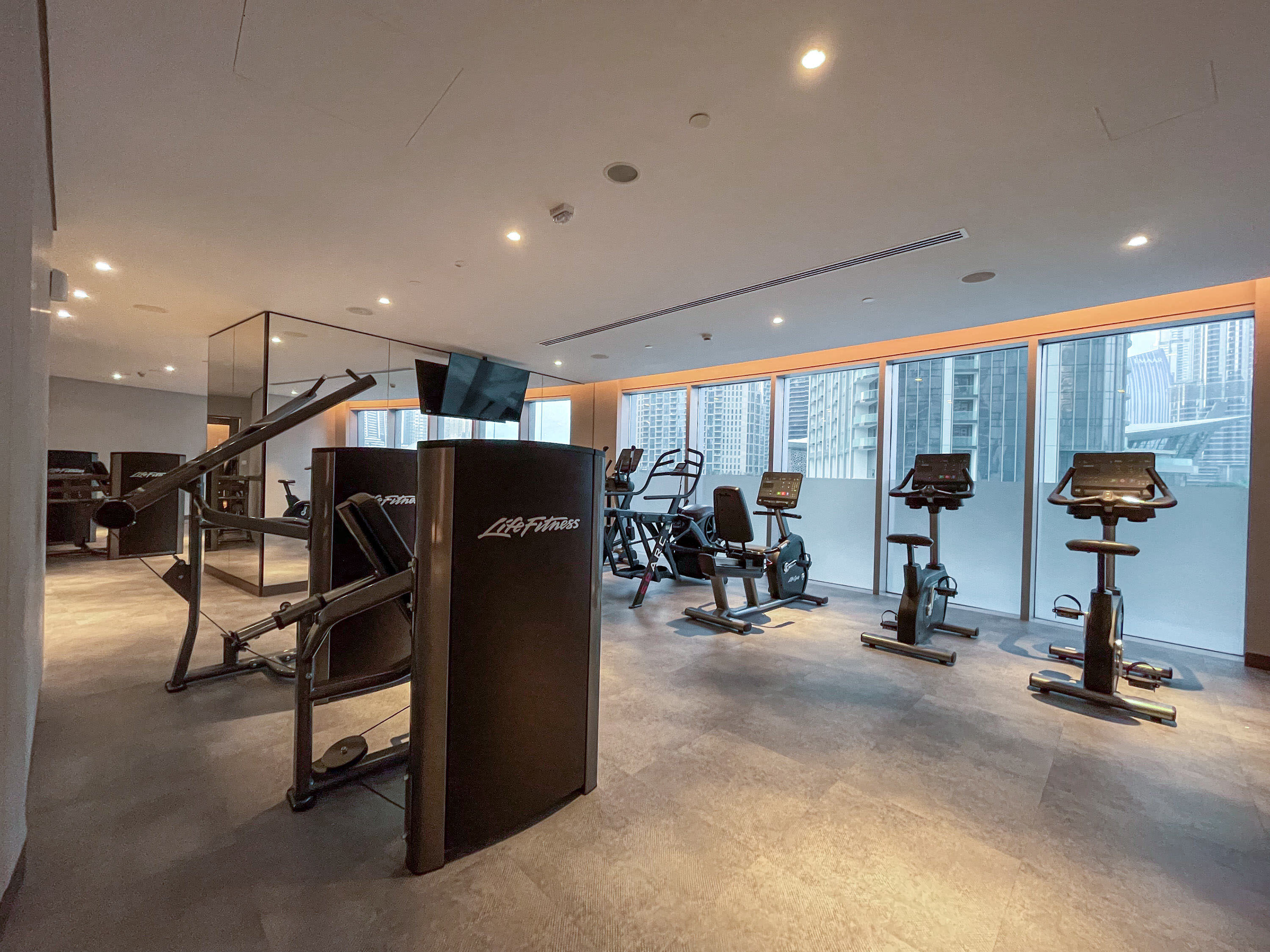 Ultra Chic High-Floor Apt w/ Direct Burj Khalifa & Fountains Views - Image 33