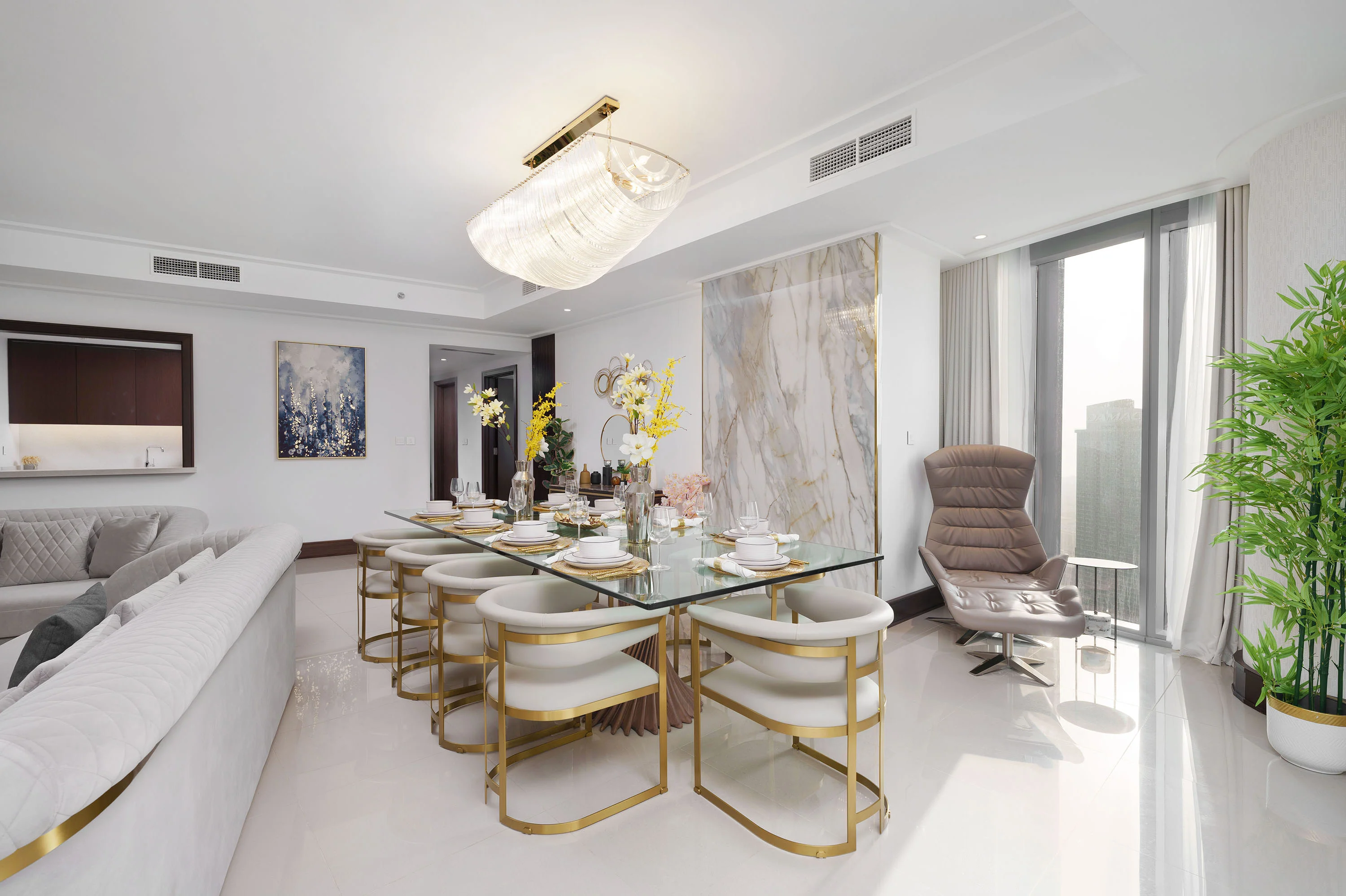 Ultra Chic High-Floor Apt w/ Direct Burj Khalifa & Fountains Views - Image 8