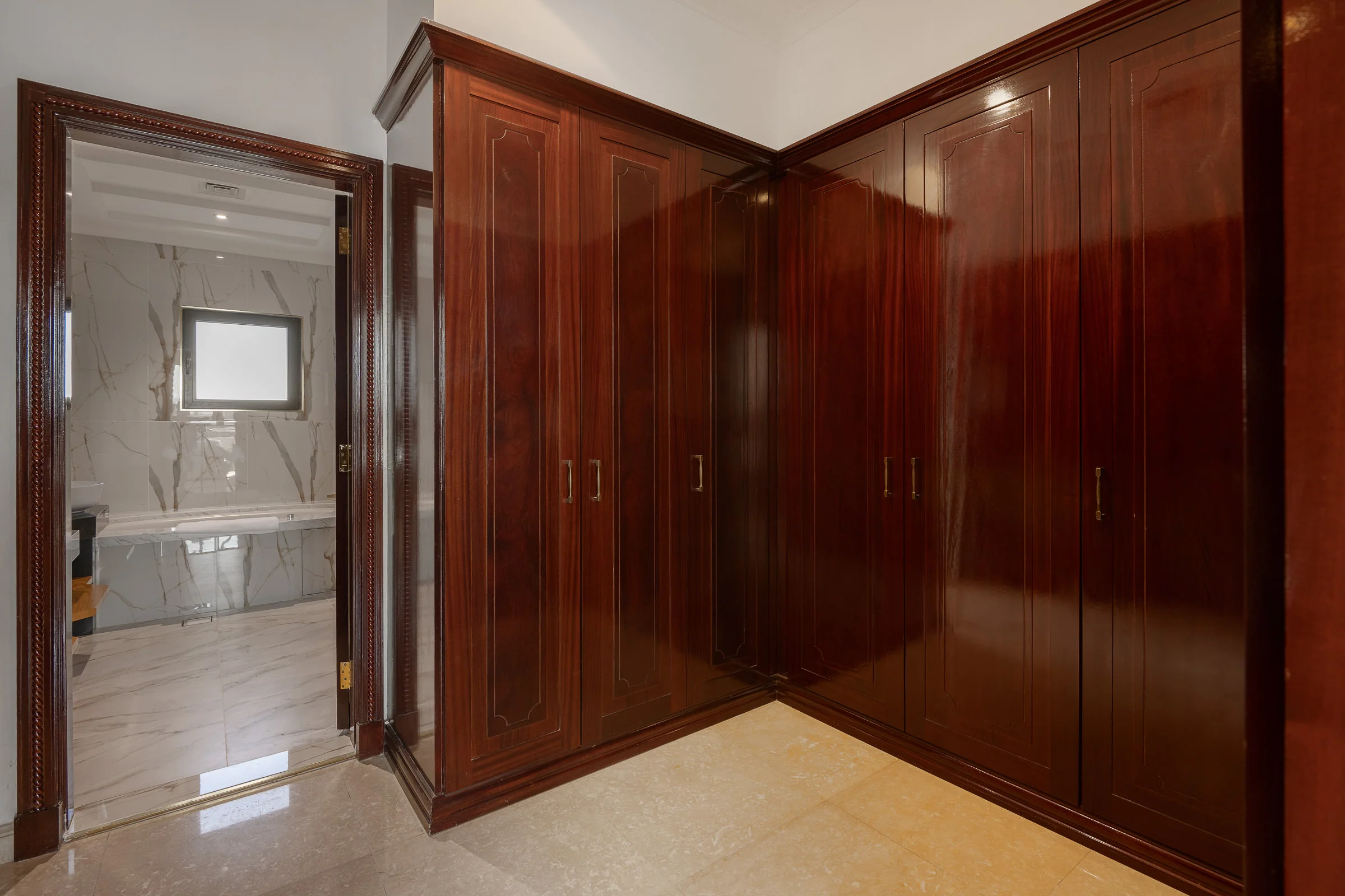 Villa on Beach w/Private Pool The Palm Jumeirah - Image 19