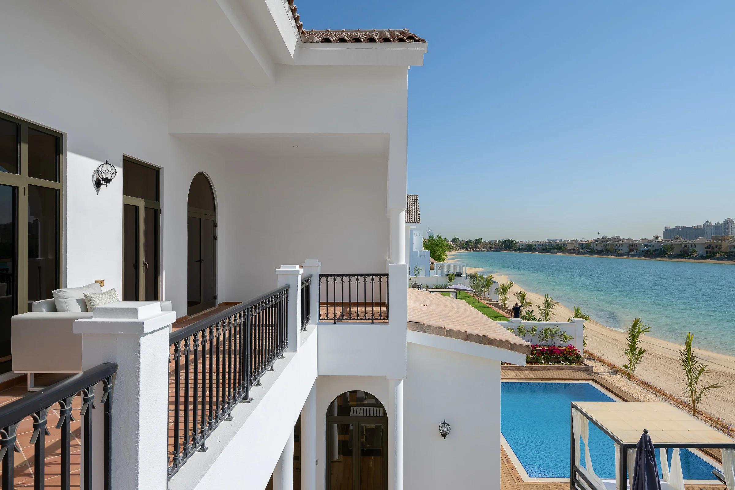 Villa on Beach w/Private Pool The Palm Jumeirah - Image 23