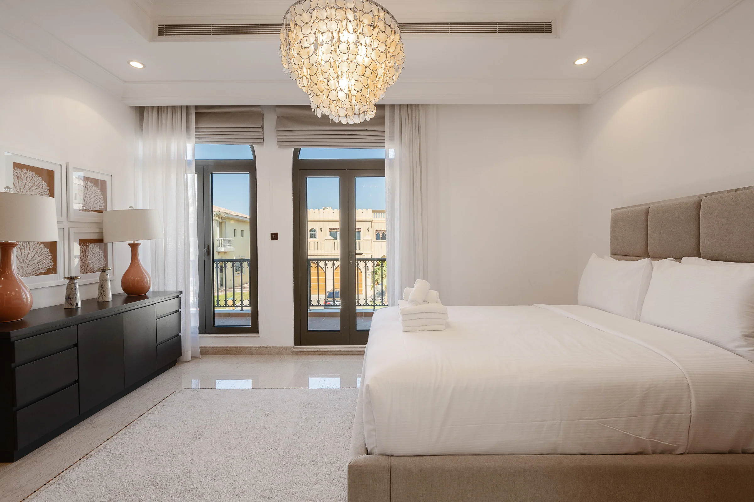 Villa on Beach w/Private Pool The Palm Jumeirah - Image 26