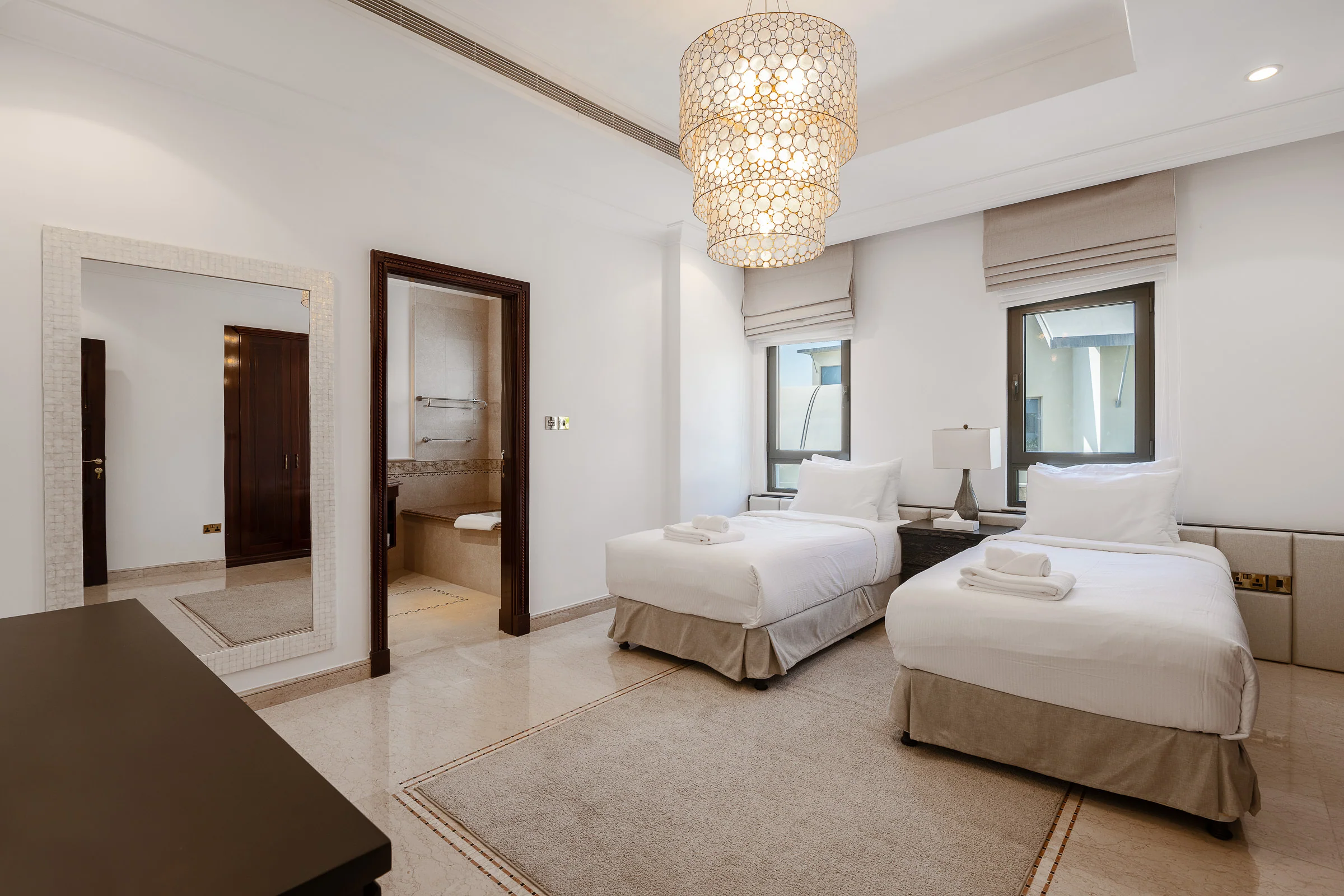 Villa on Beach w/Private Pool The Palm Jumeirah - Image 28