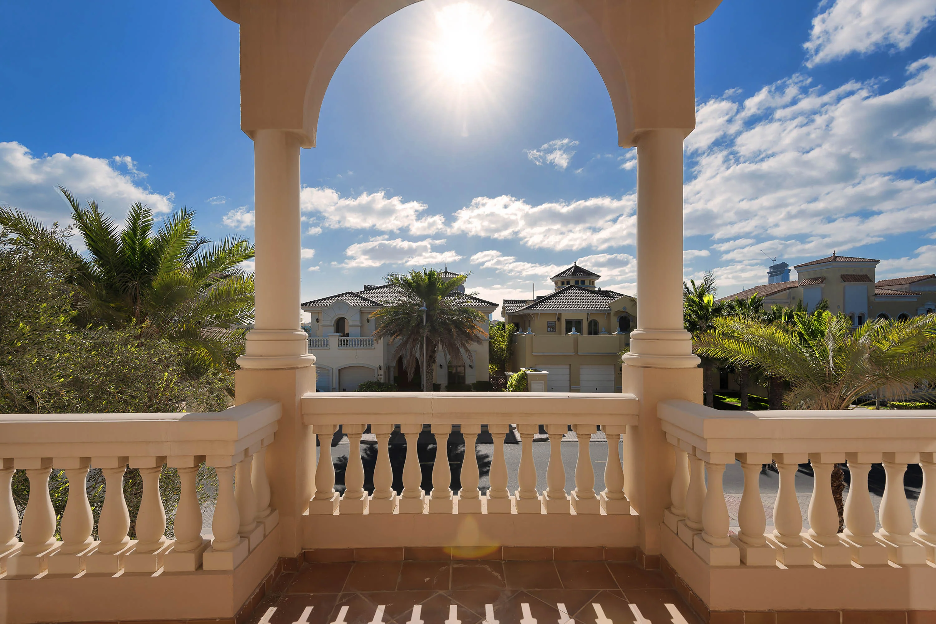 Palm Jumeirah Beach Front XL Villa w/Prvt Pool - Image 21
