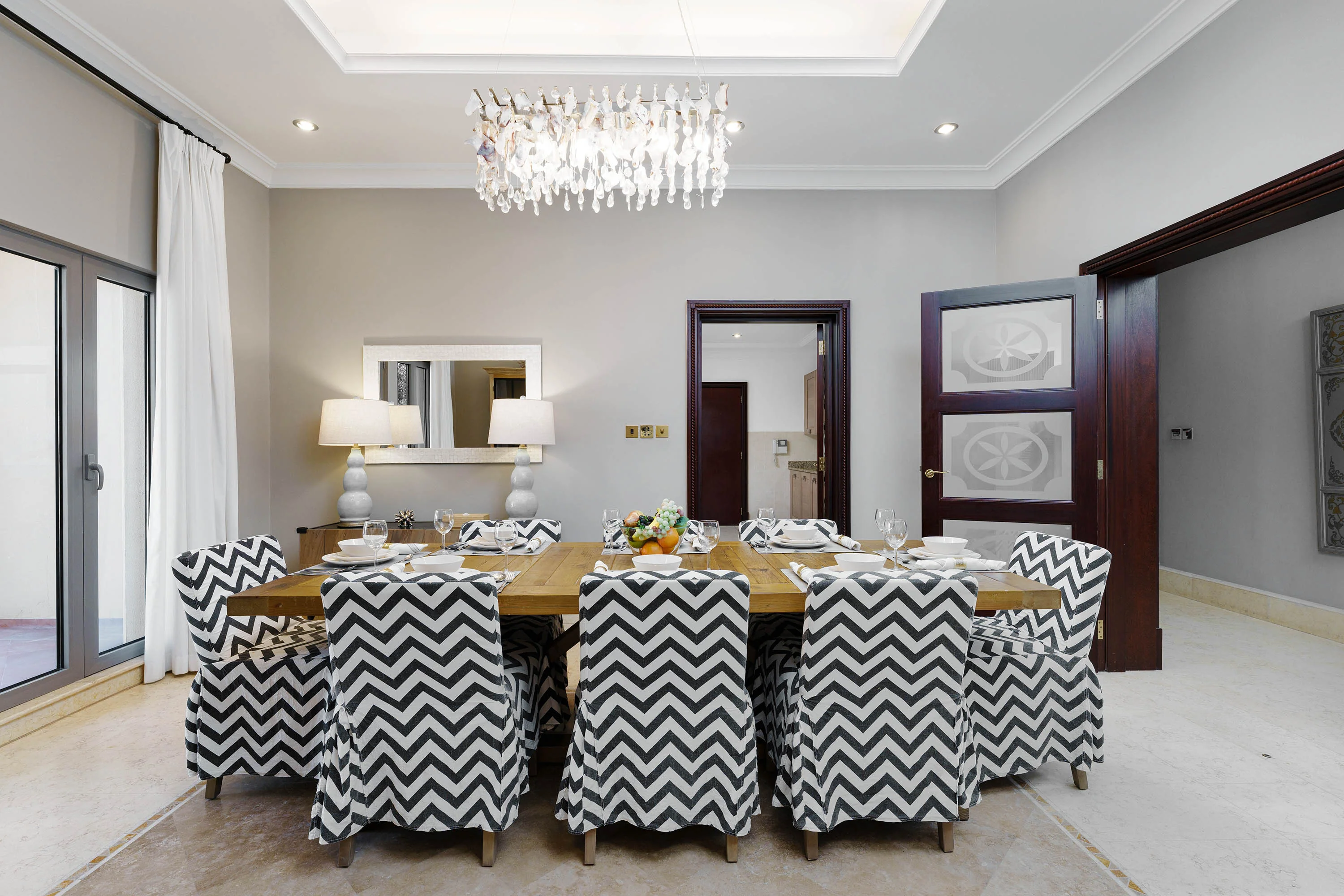 Palm Jumeirah Beach Front XL Villa w/Prvt Pool - Image 8