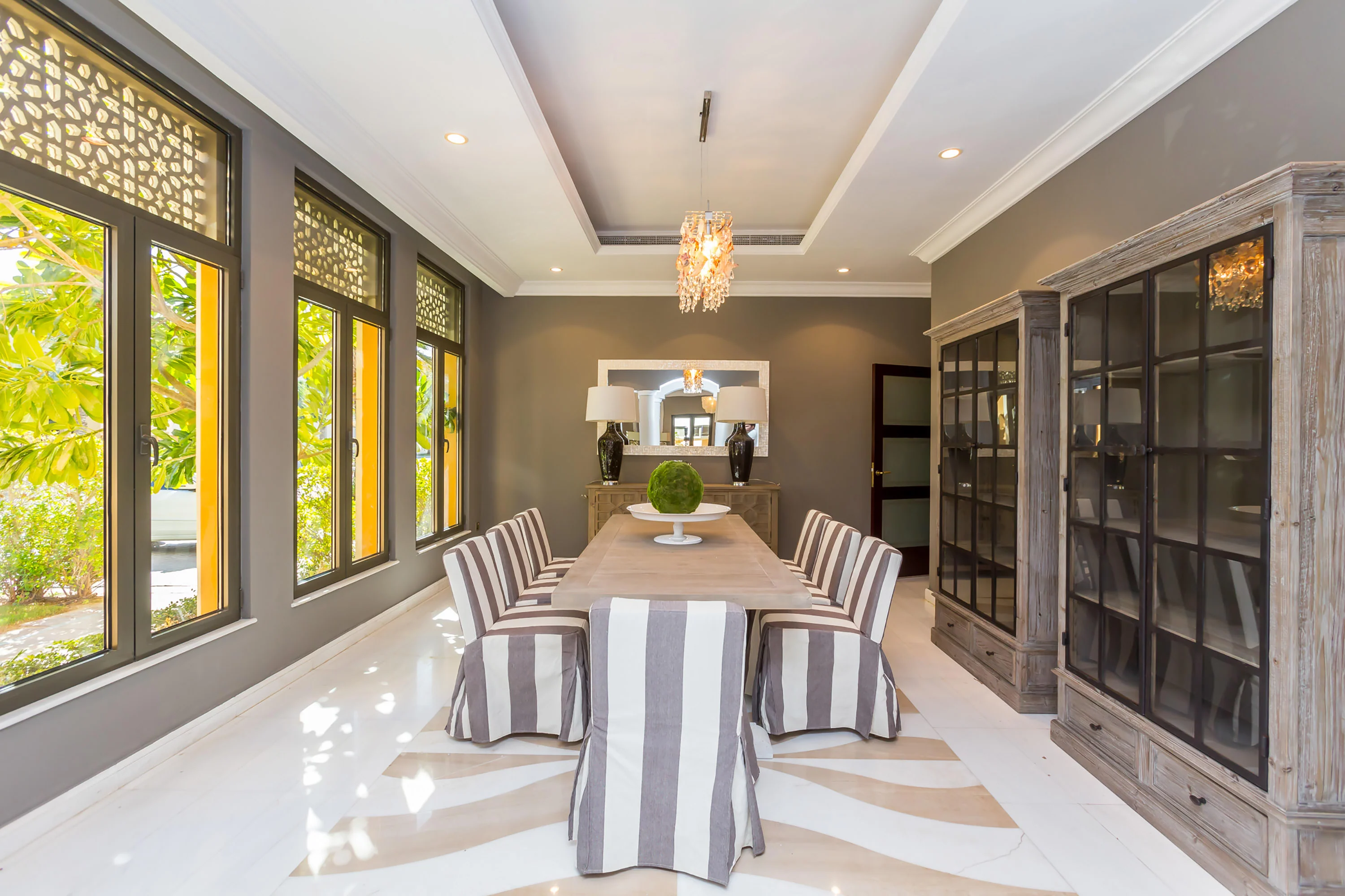 Prvt Pool & Beach! in Luxury Palm Jumeirah Villa - Image 8