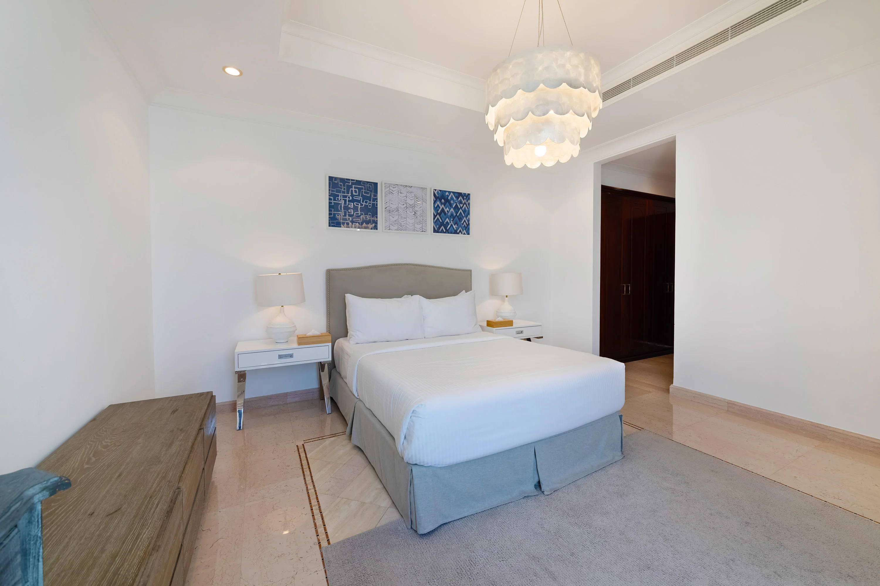 5* Villa w/ Private Pool/Beach on Palm Jumeirah - Image 29