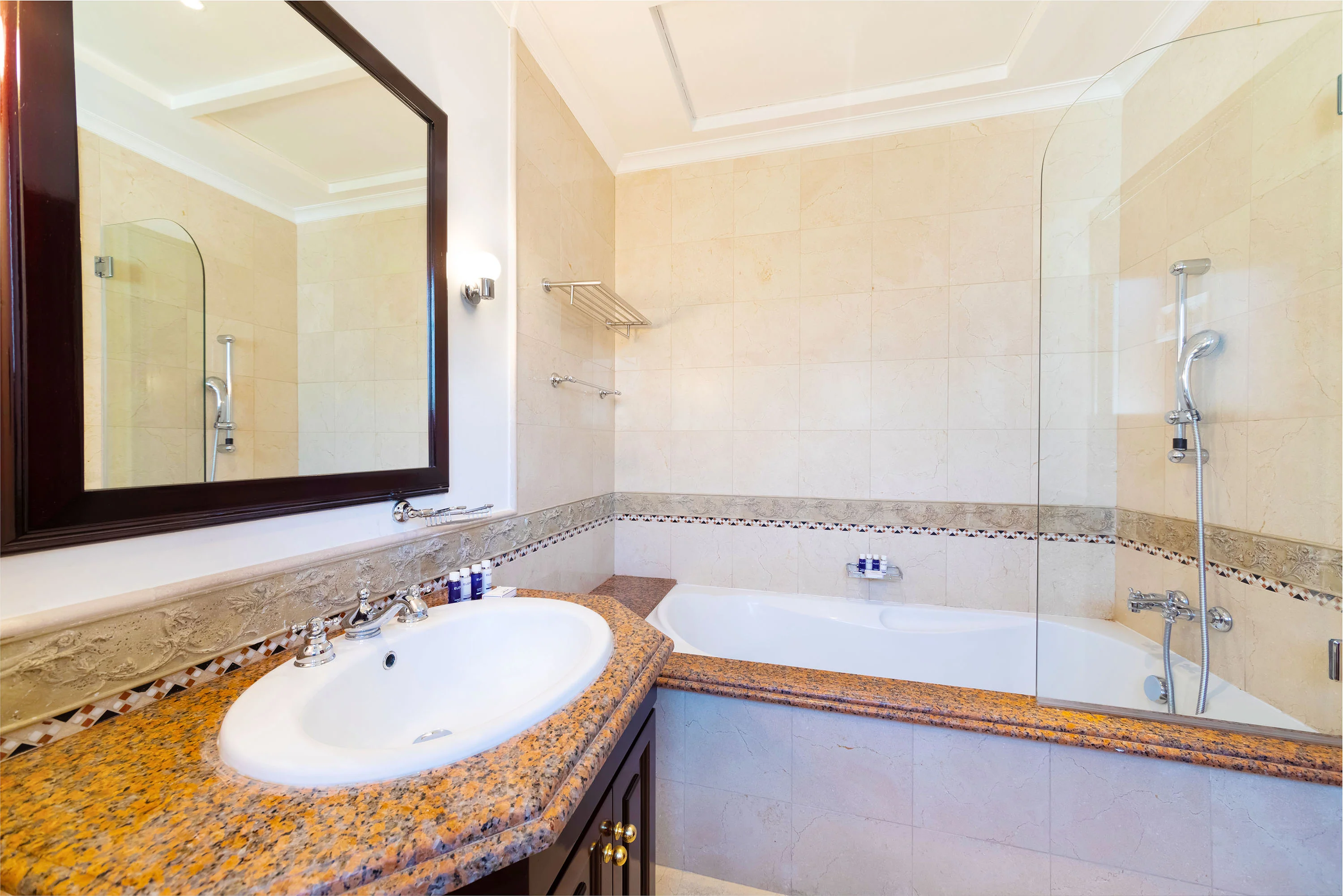 5* Villa w/ Private Pool/Beach on Palm Jumeirah - Image 33
