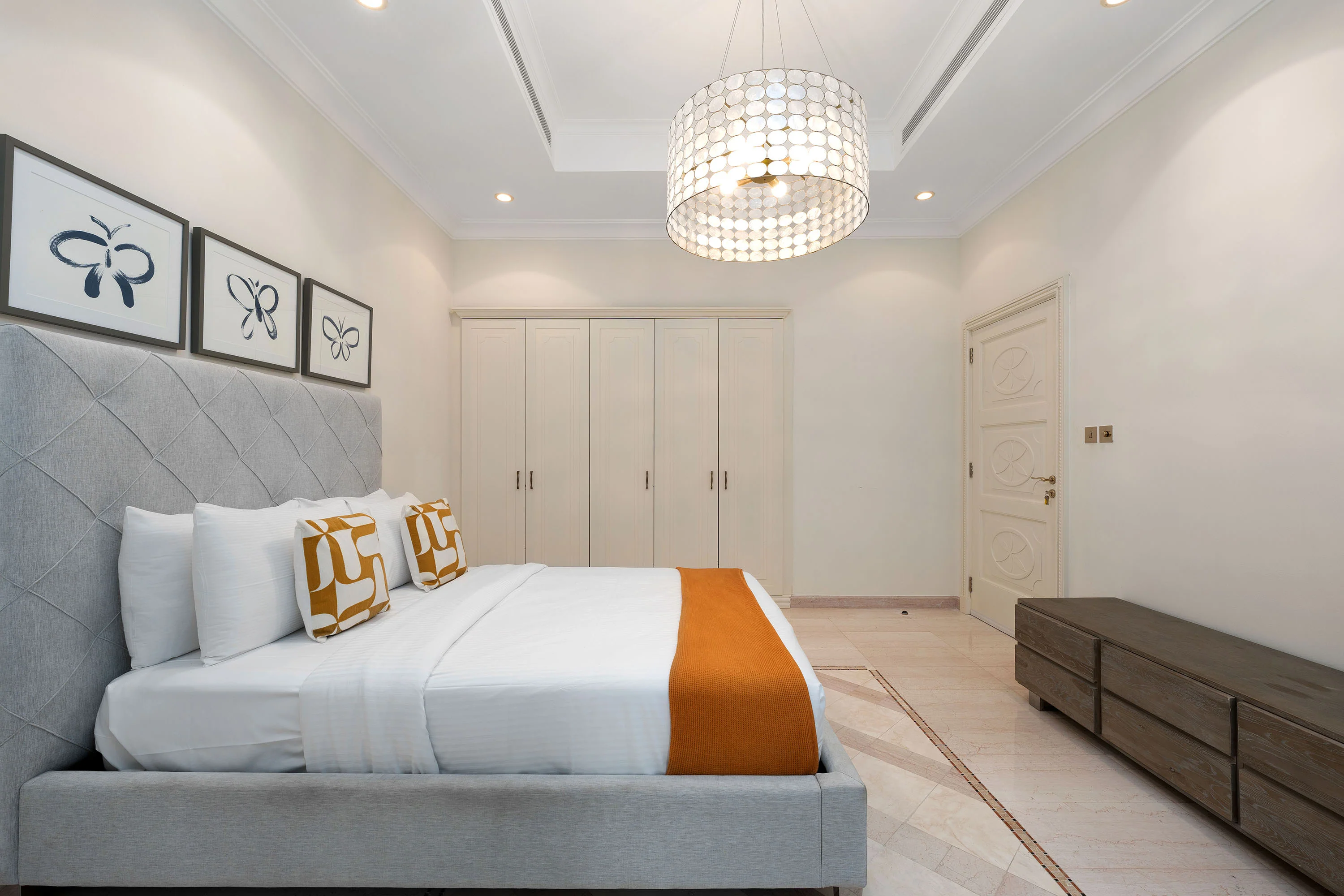 Exclusive Villa w/ Private Pool, Garden & Beach - Image 32