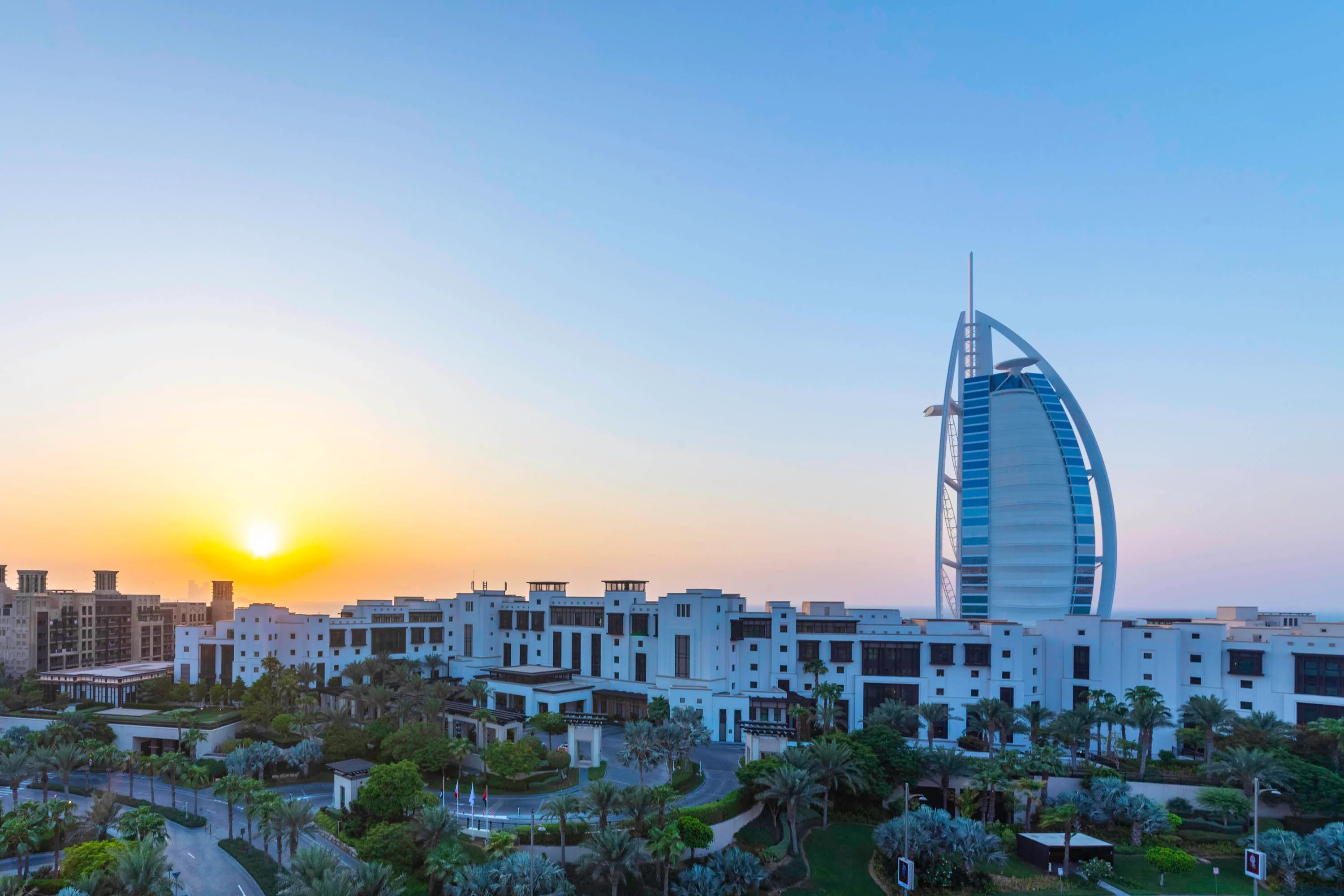 Exclusive Seaview 3BR Roof Terrace Apt with Scenic Views of Burj alArab - Image 2