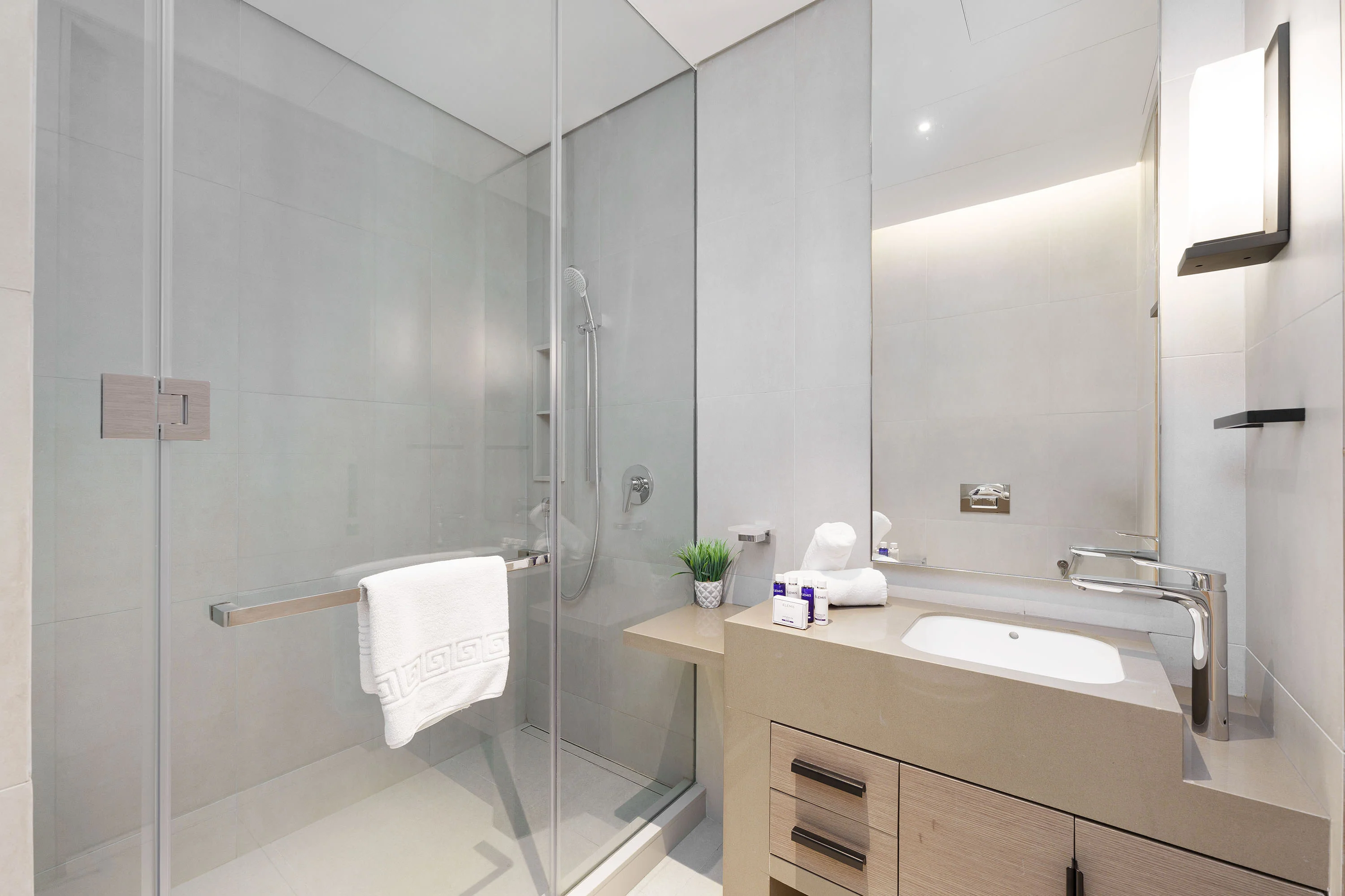 Lavish Apt w/ Stellar Ocean Views in Address JBR - Image 20