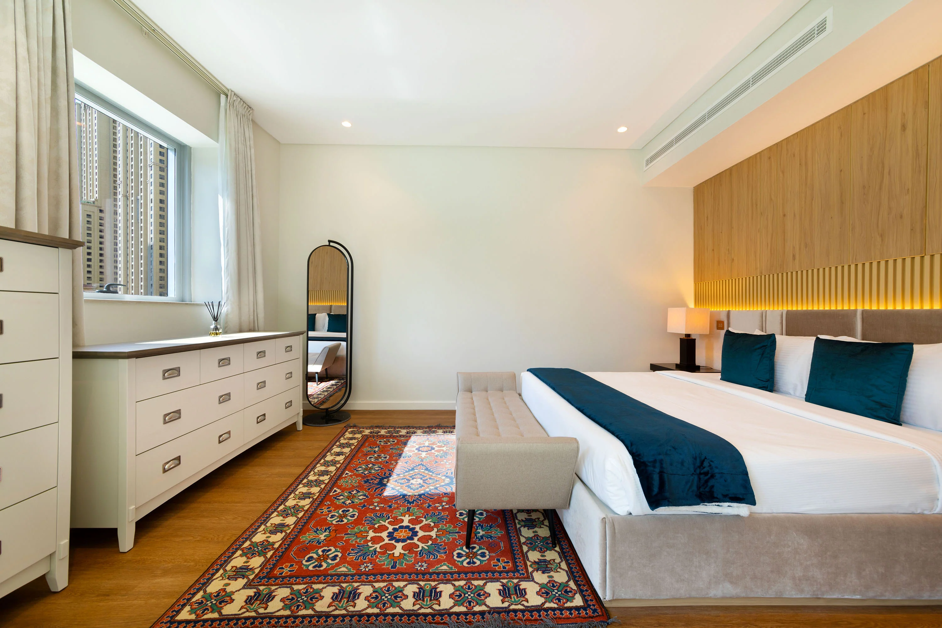 Stunning 3-Floor Villa w/ Kids Room & Rooftop Terrace over Dubai Marina - Image 18