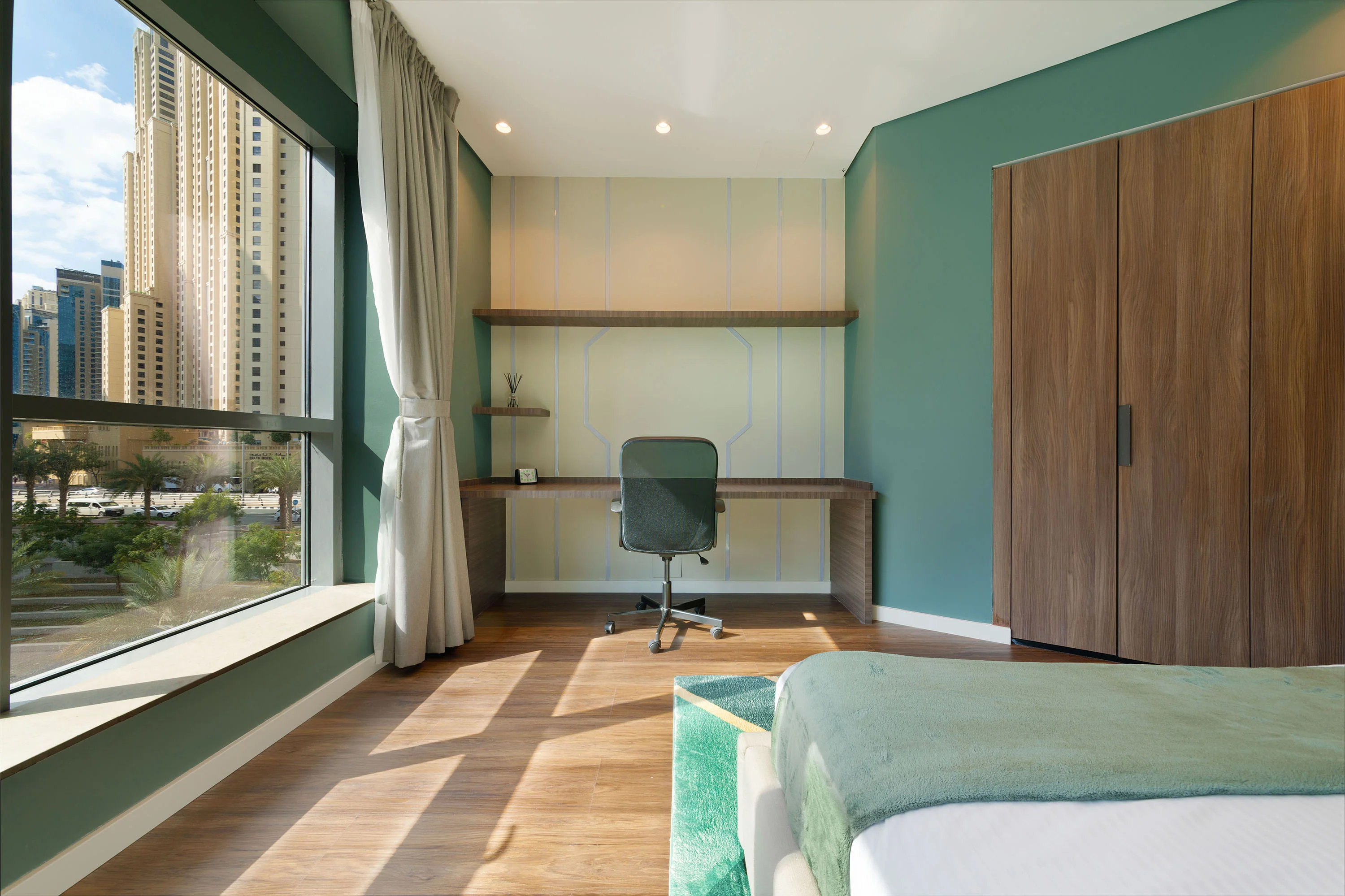 Stunning 3-Floor Villa w/ Kids Room & Rooftop Terrace over Dubai Marina - Image 25