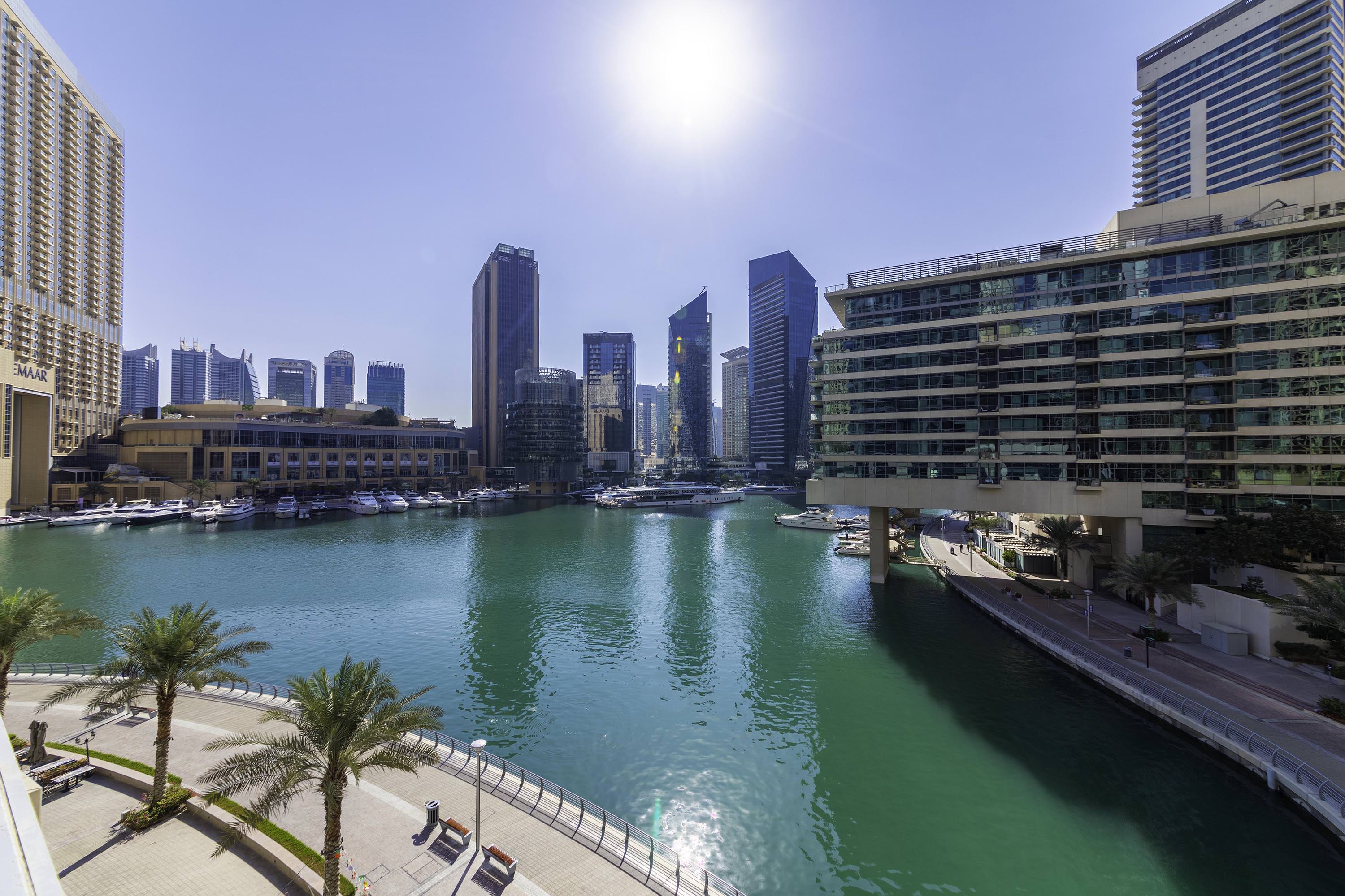 Stunning 3-Floor Villa w/ Kids Room & Rooftop Terrace over Dubai Marina - Image 3