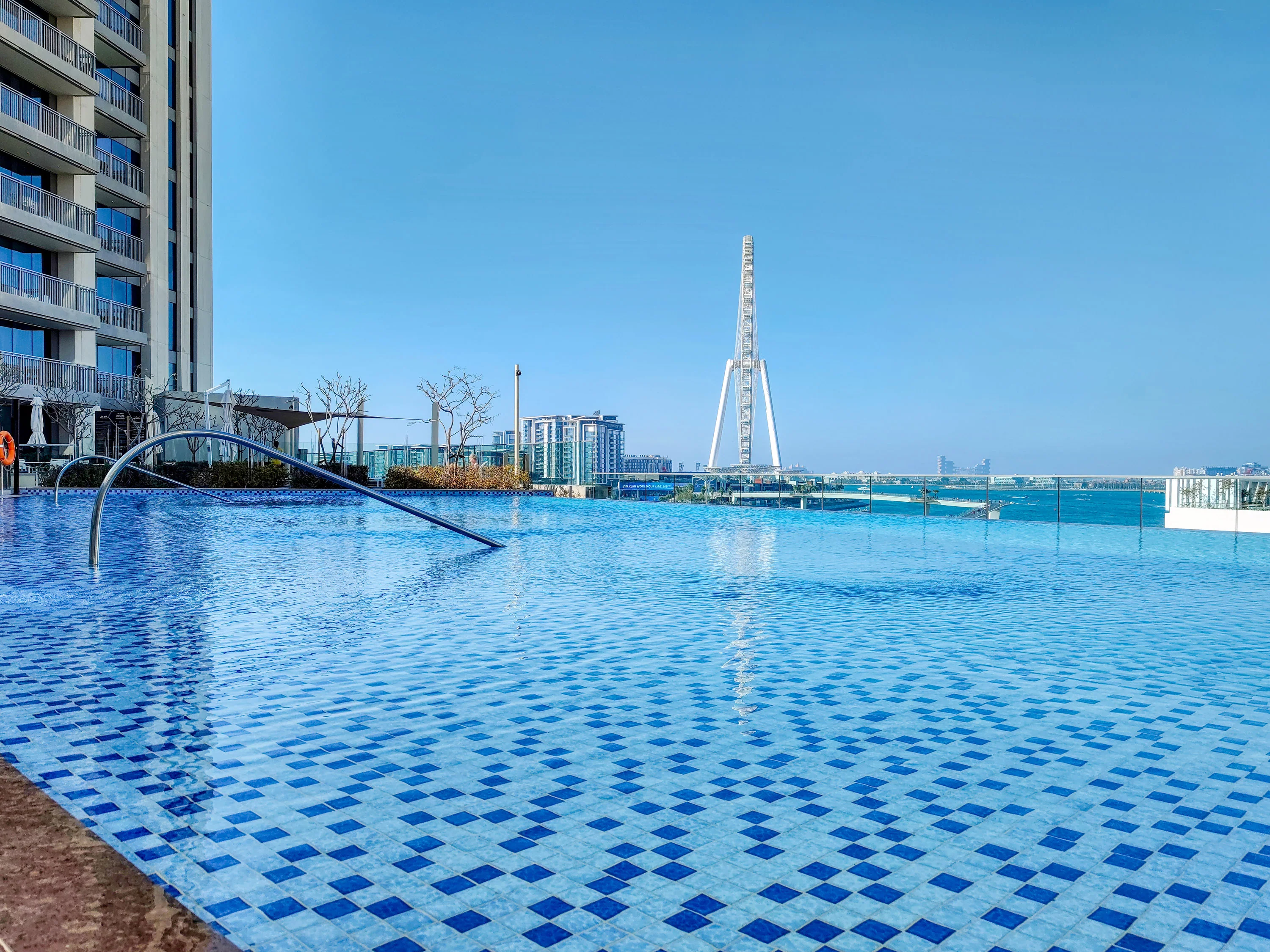 Exclusive Sea View apartment on the Arabian Gulf - Image 17