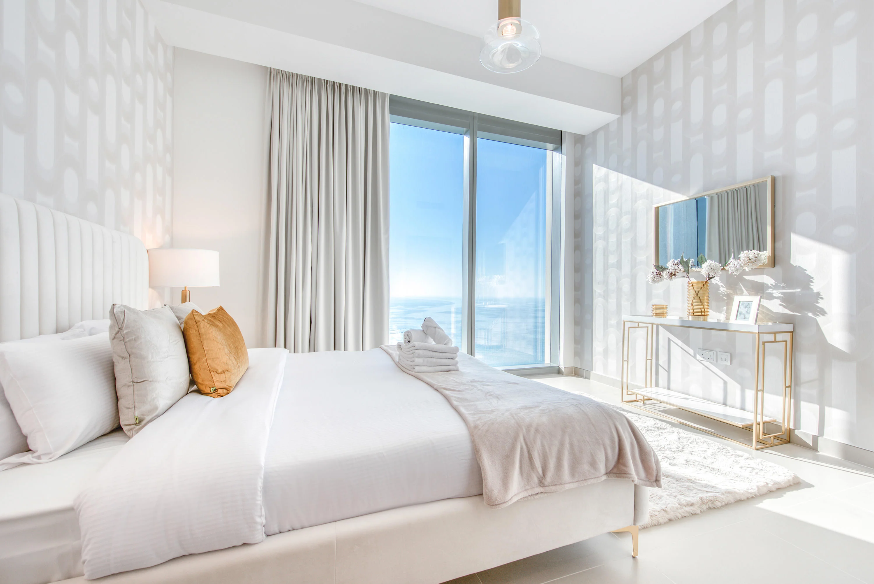 Exclusive Sea View apartment on the Arabian Gulf - Image 9