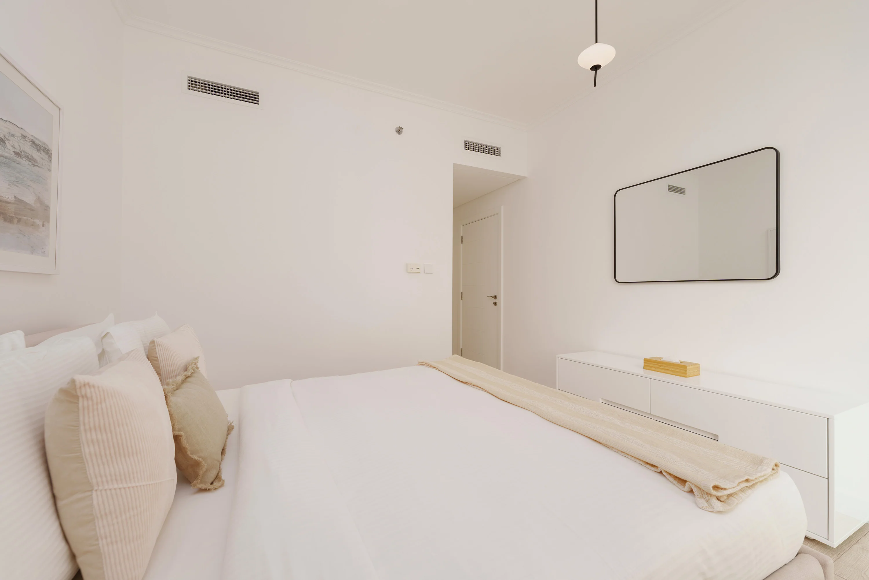 Modern Chic Apt w/ Spectacular Downtown Views - Image 19