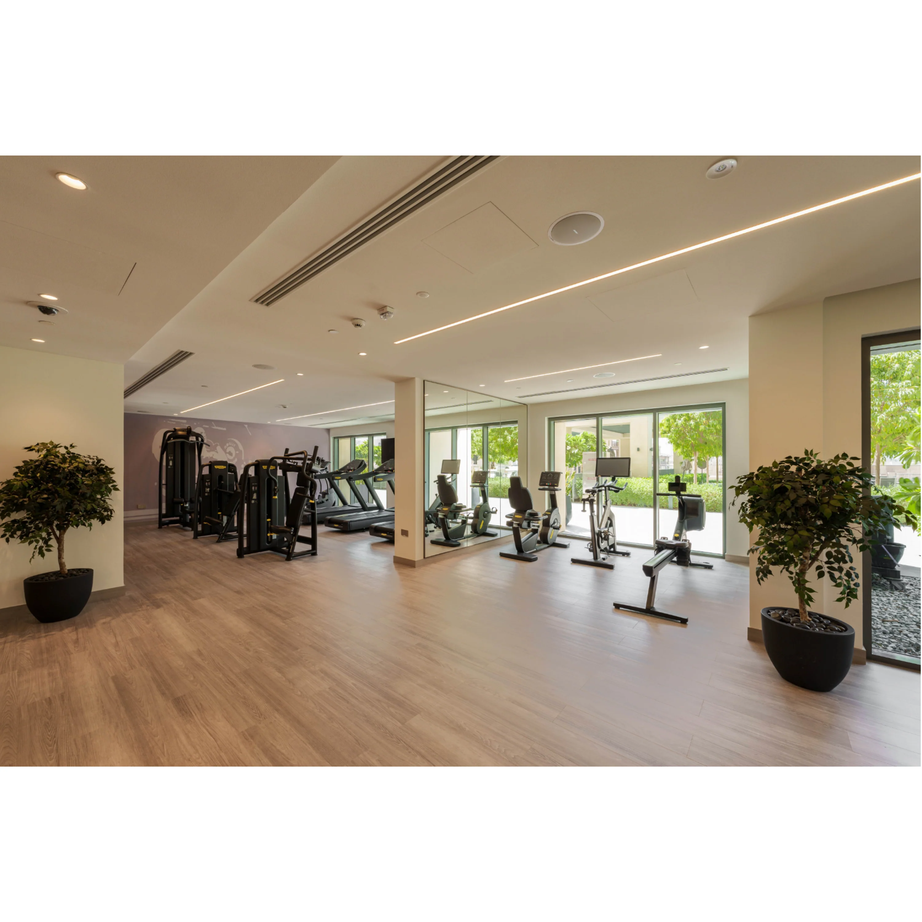 High-End Apt w/ Direct Burj Khalifa Views - Image 15