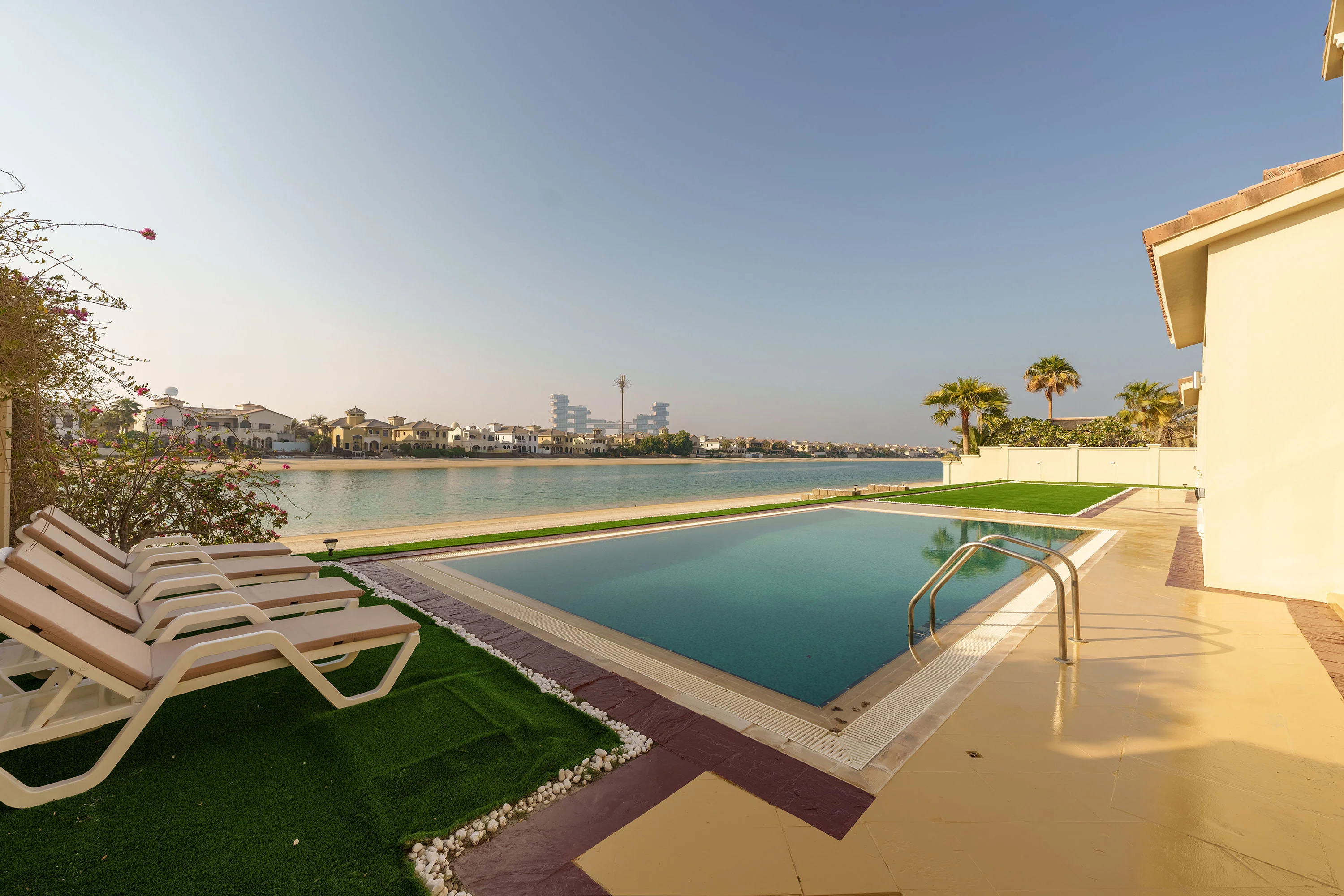 Opulent Palm Villa w/ Pool & Royal Atlantis Views