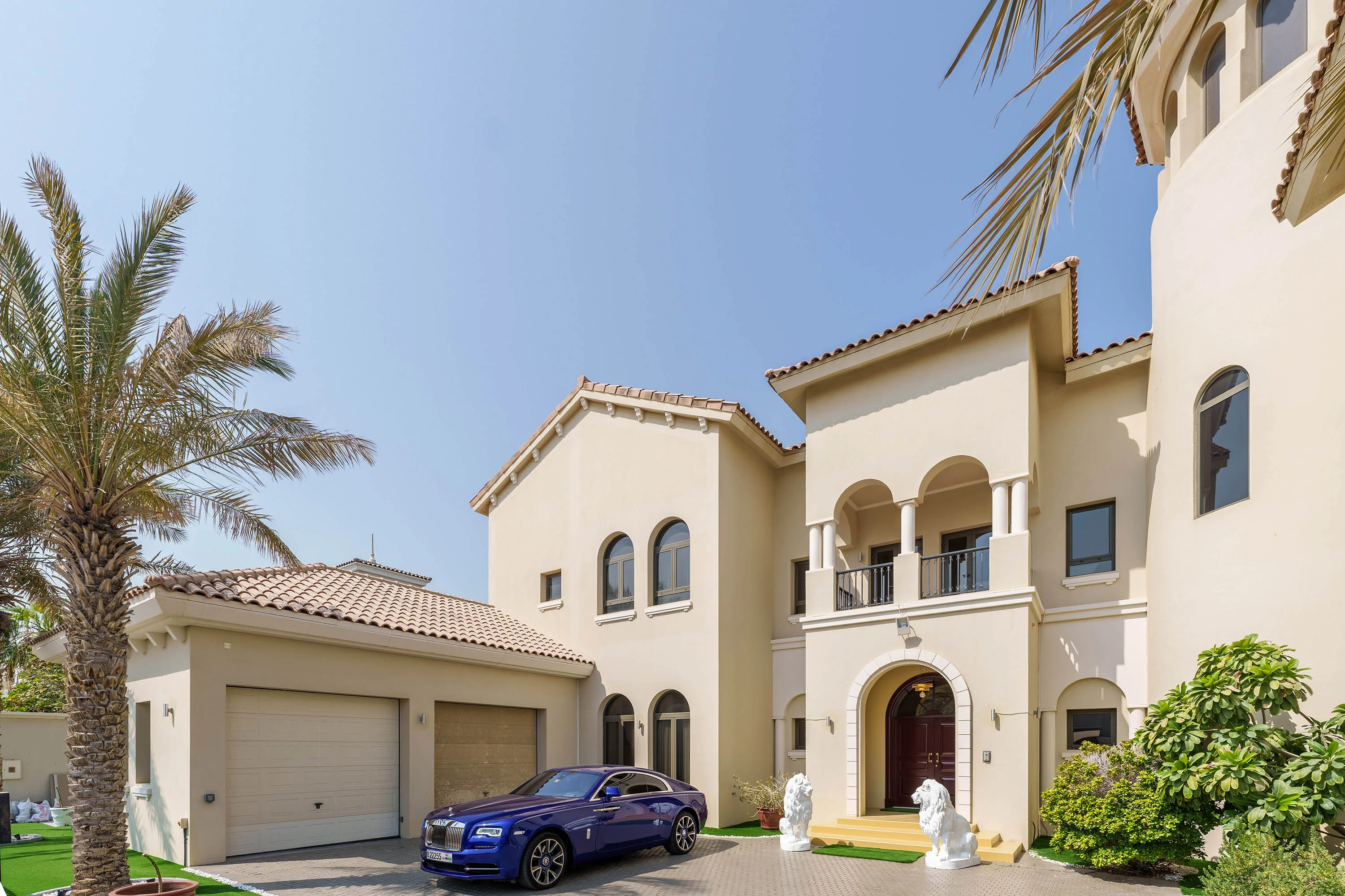 Opulent Palm Villa w/ Pool & Royal Atlantis Views - Image 9