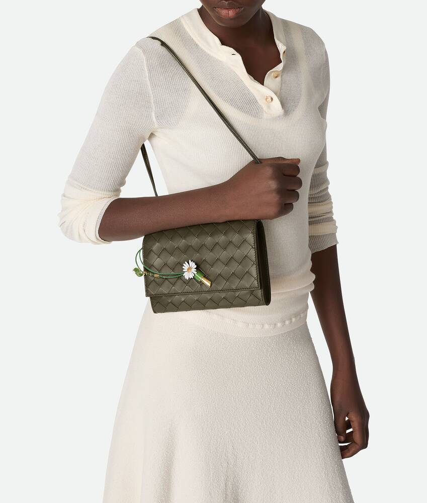 Andiamo Daisy Pouch - Image 2