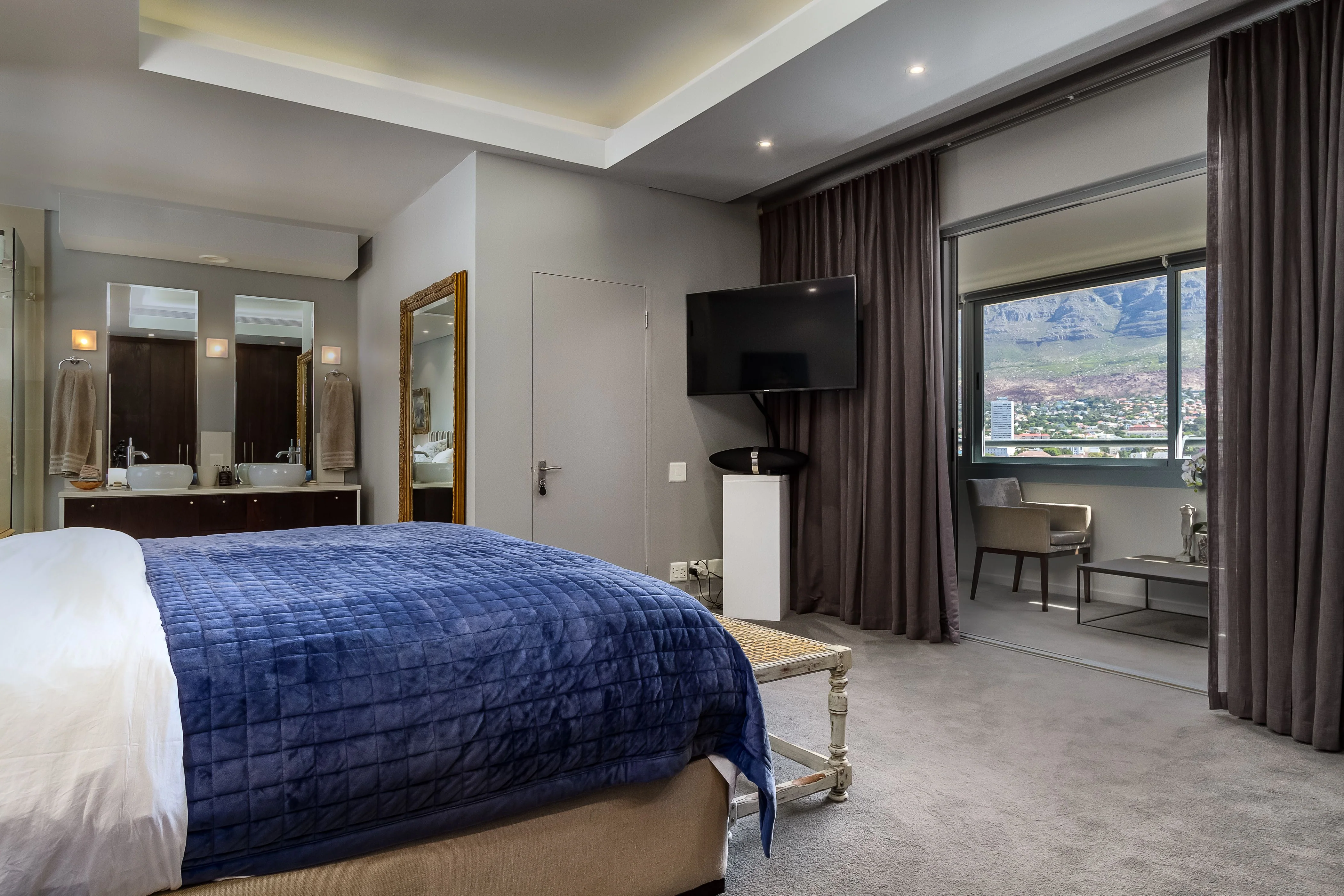 Art Apartment III - Cape Town CBD - Image 12