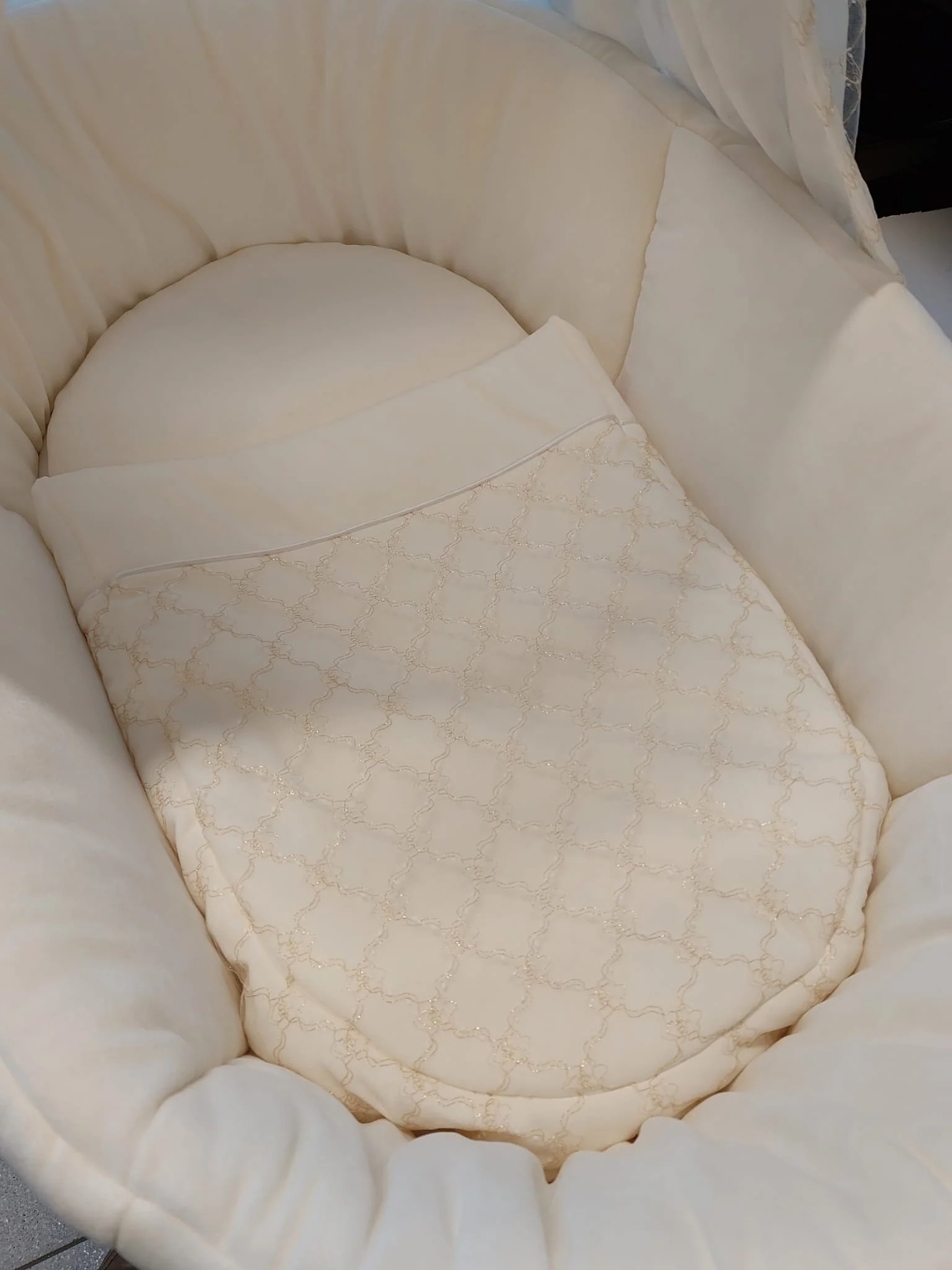 Ayesha Classic Crib - Image 3