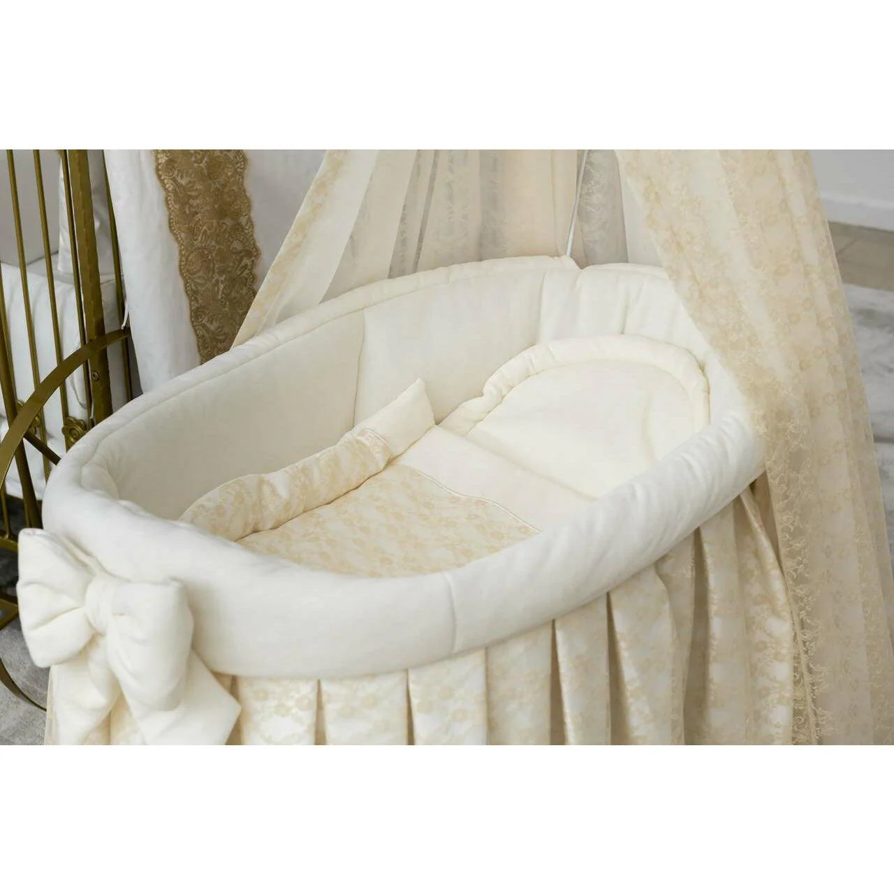 Ayesha Classic Crib - Image 4