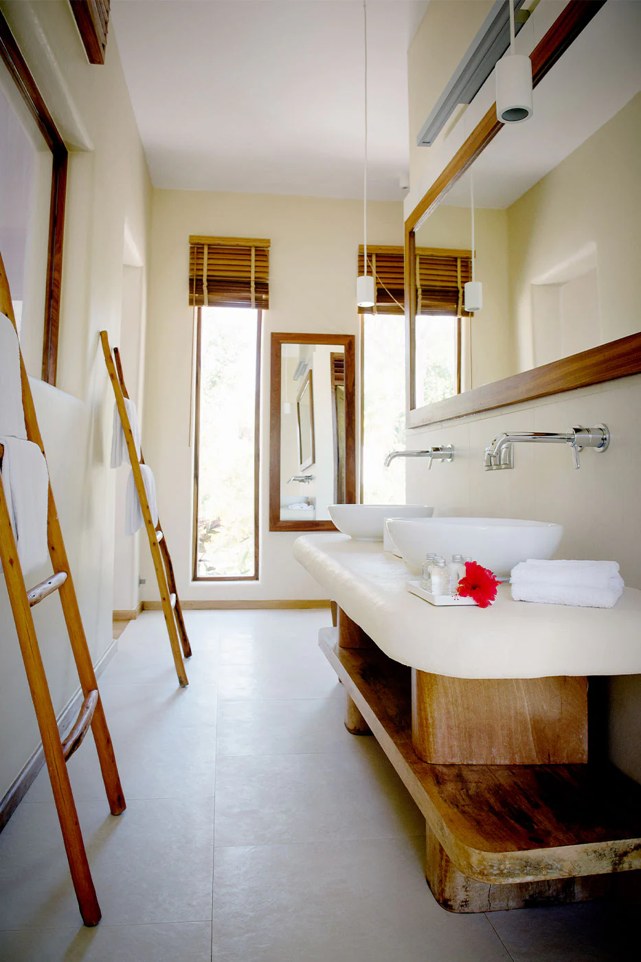 Beachfront Villa - Image 17