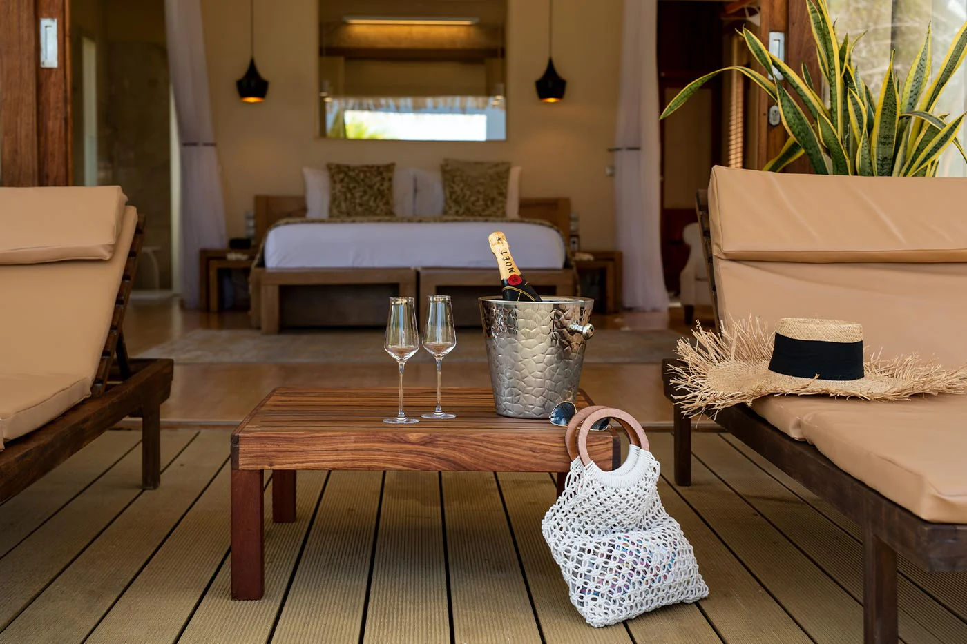 Beachfront Villa - Image 7