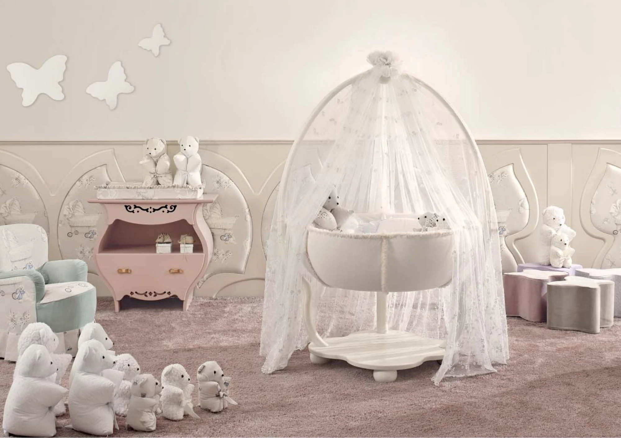 Beatrice Luxury Crib - Image 3