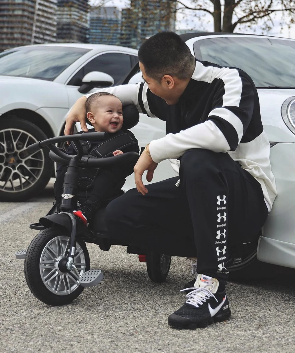Bentley 6 in 1 Stroller Trike - Onyx Black - Image 3
