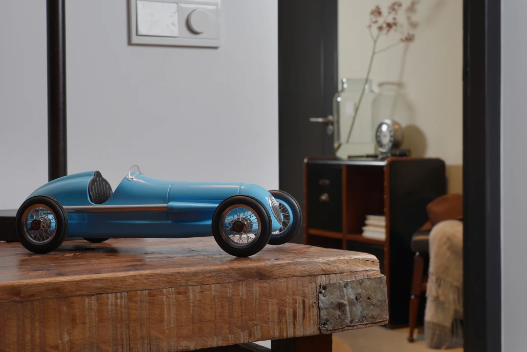Blue Racer - Image 2