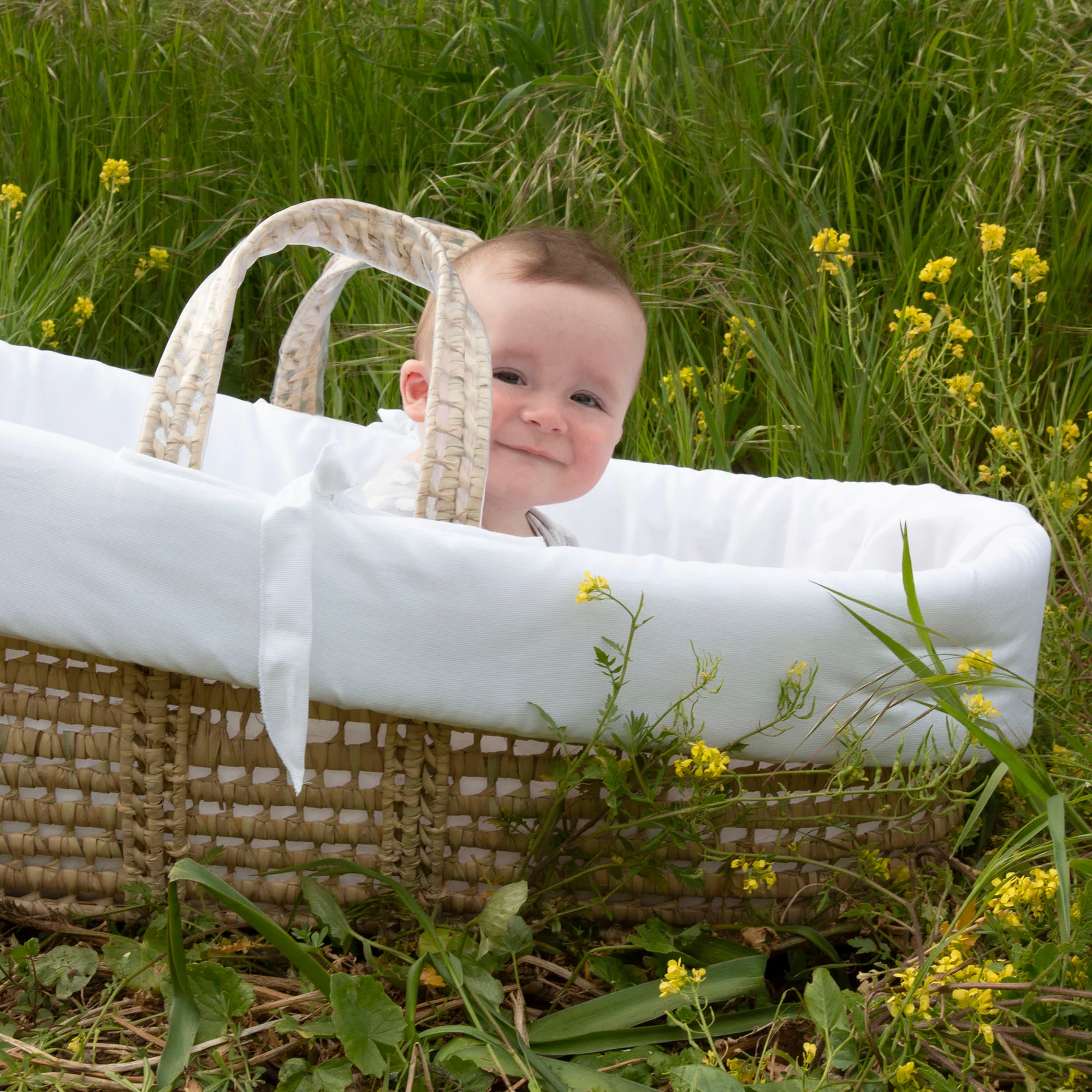Carolina Moses Basket in Cream - Image 2