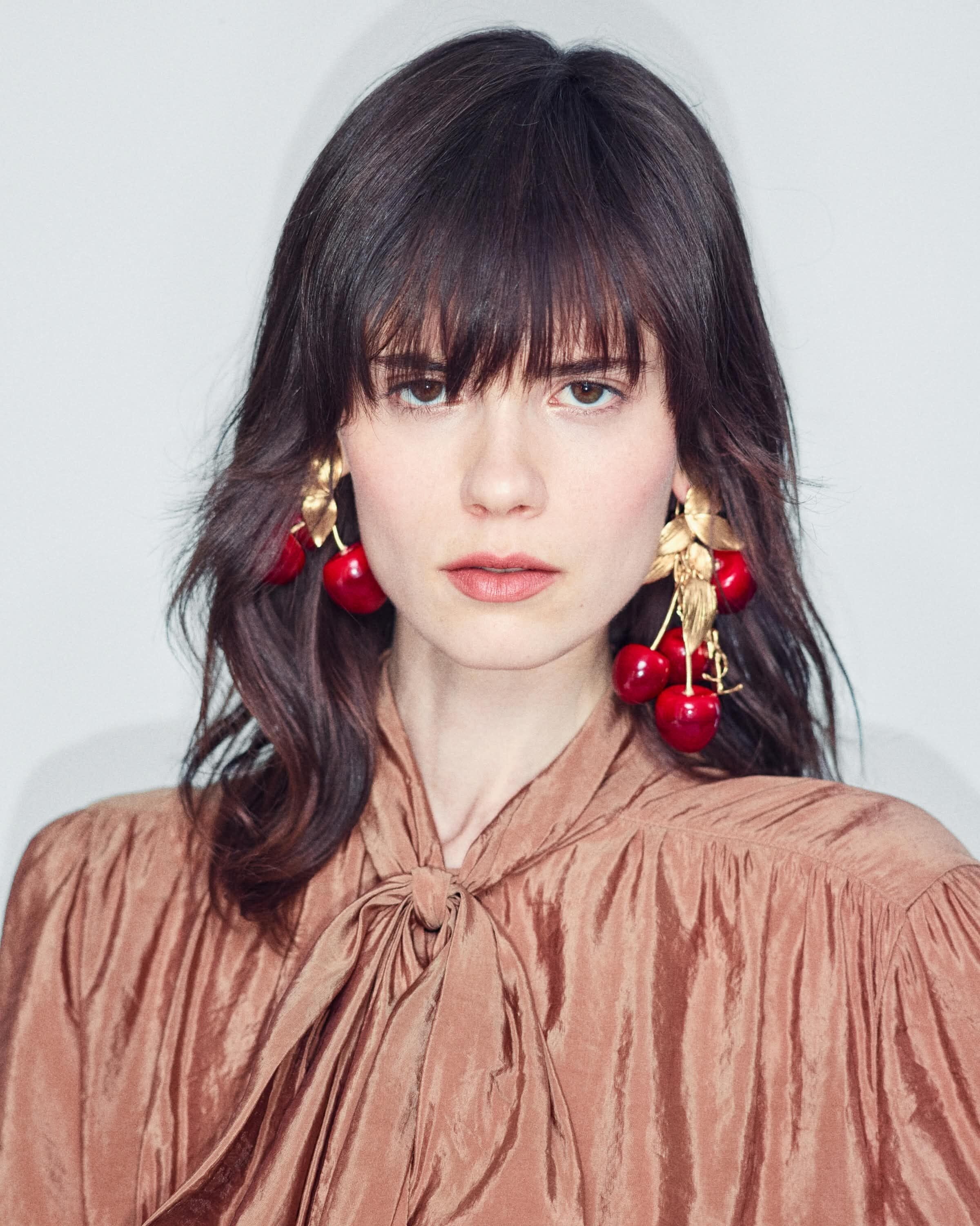 Cassandre Cherry Earrings In Resin And Metal - Image 2