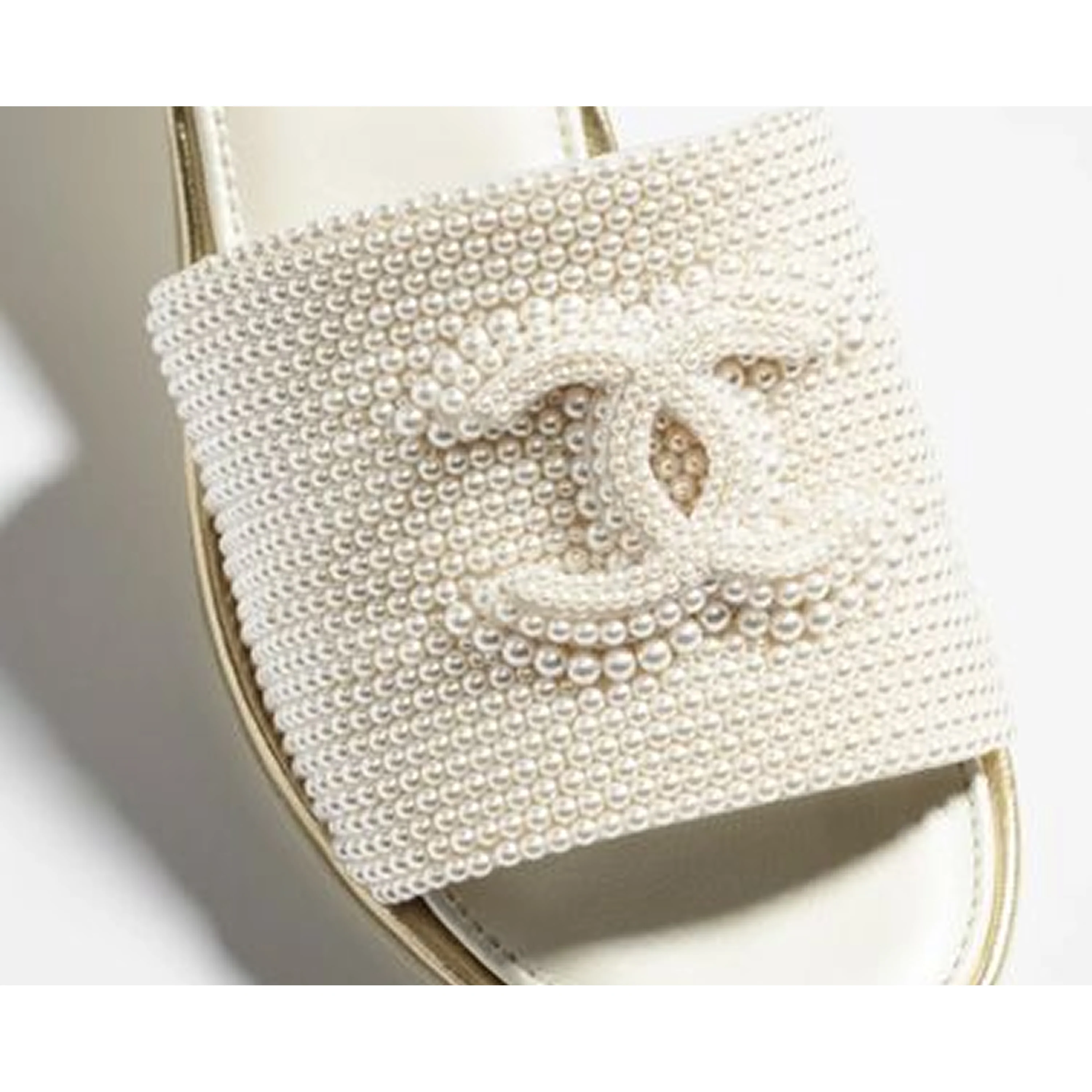 Chanel 20P Pearl Embellished CC Logo Slide Sandals - Image 3