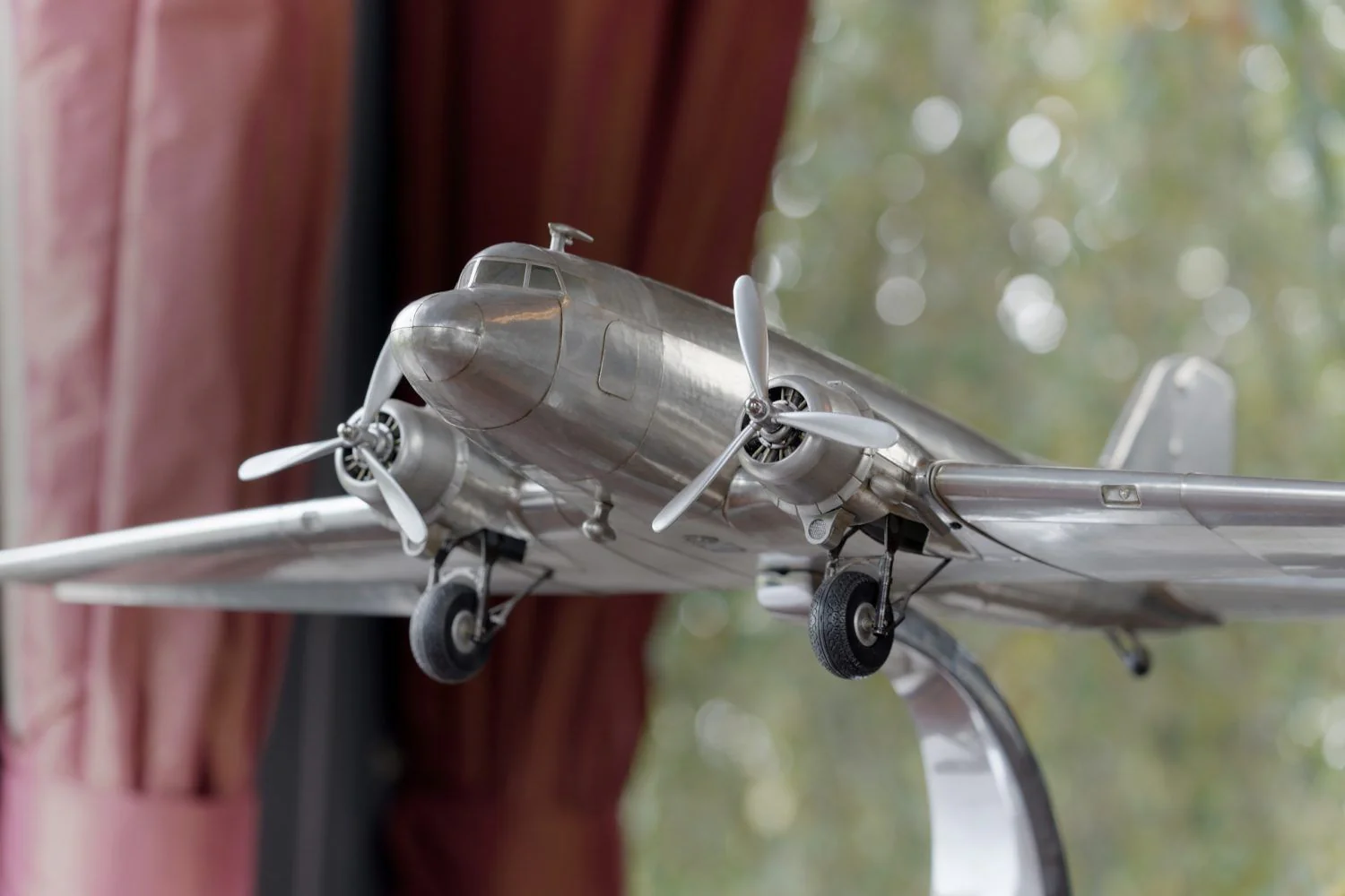 Dakota DC-3 - Image 2