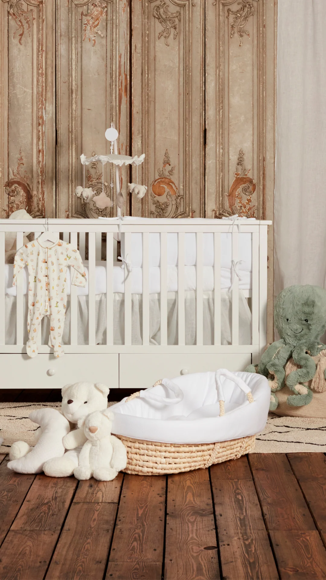 Diamond Pique Moses Basket - Image 2