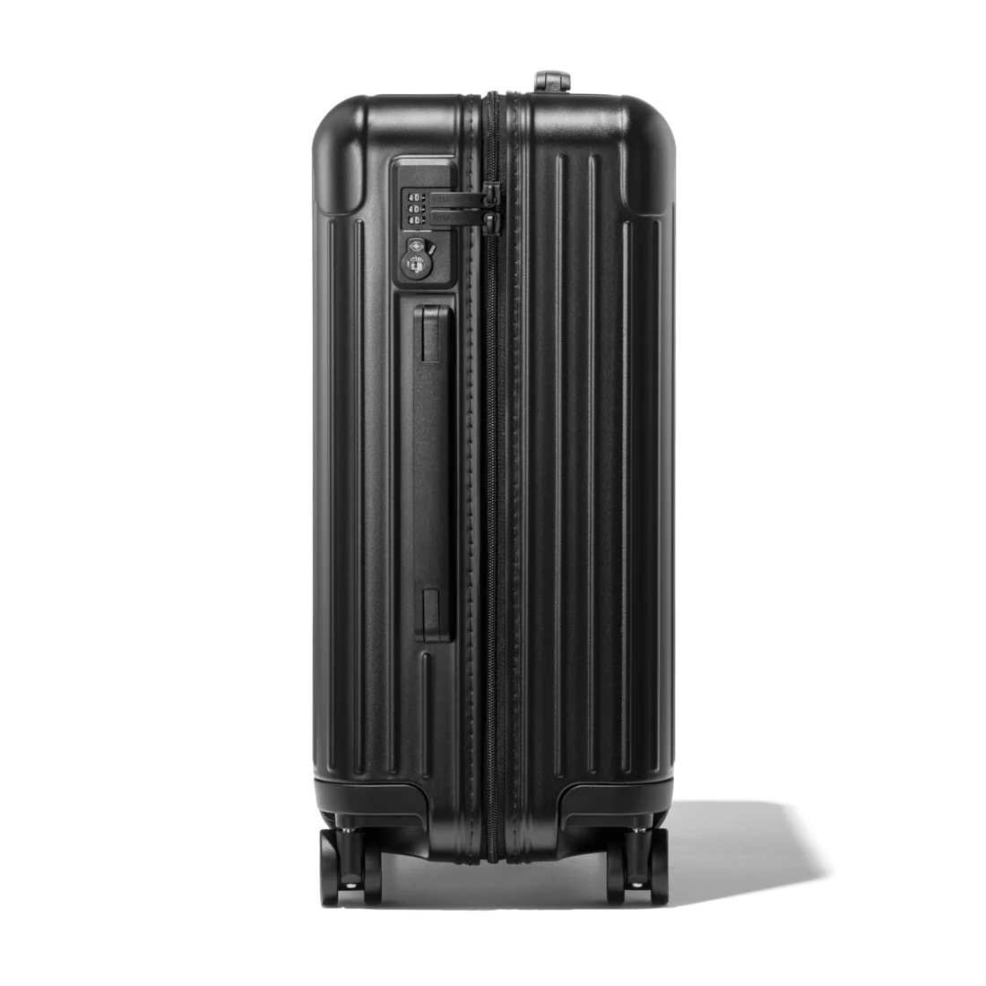 Essential Cabin - Image 13