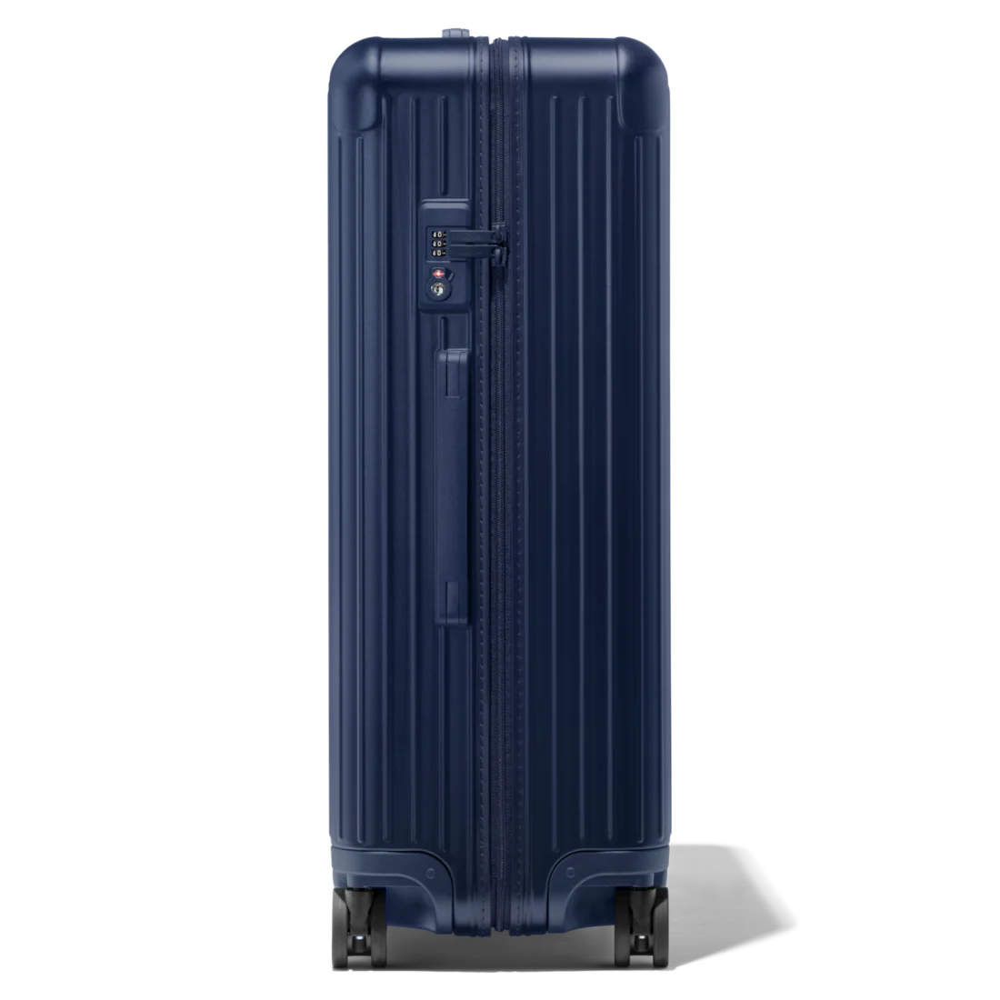 Essential Check-in L - Image 11
