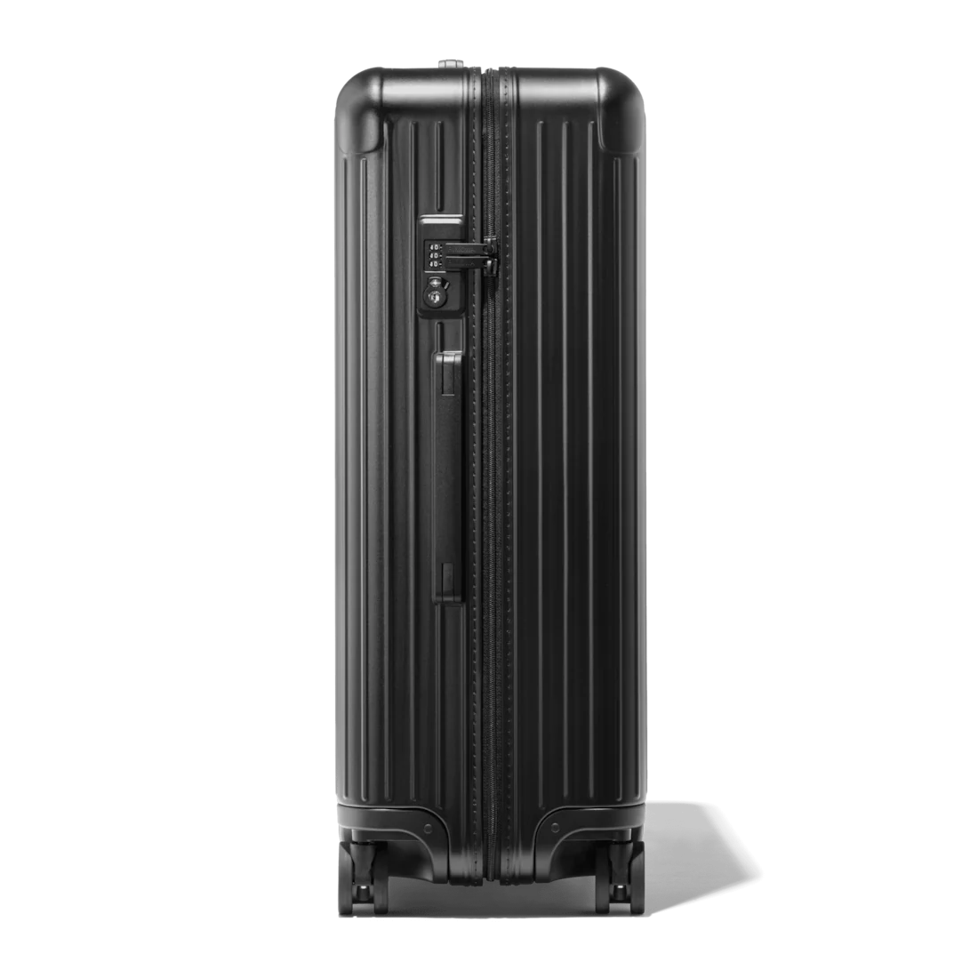 Essential Check-in L - Image 15