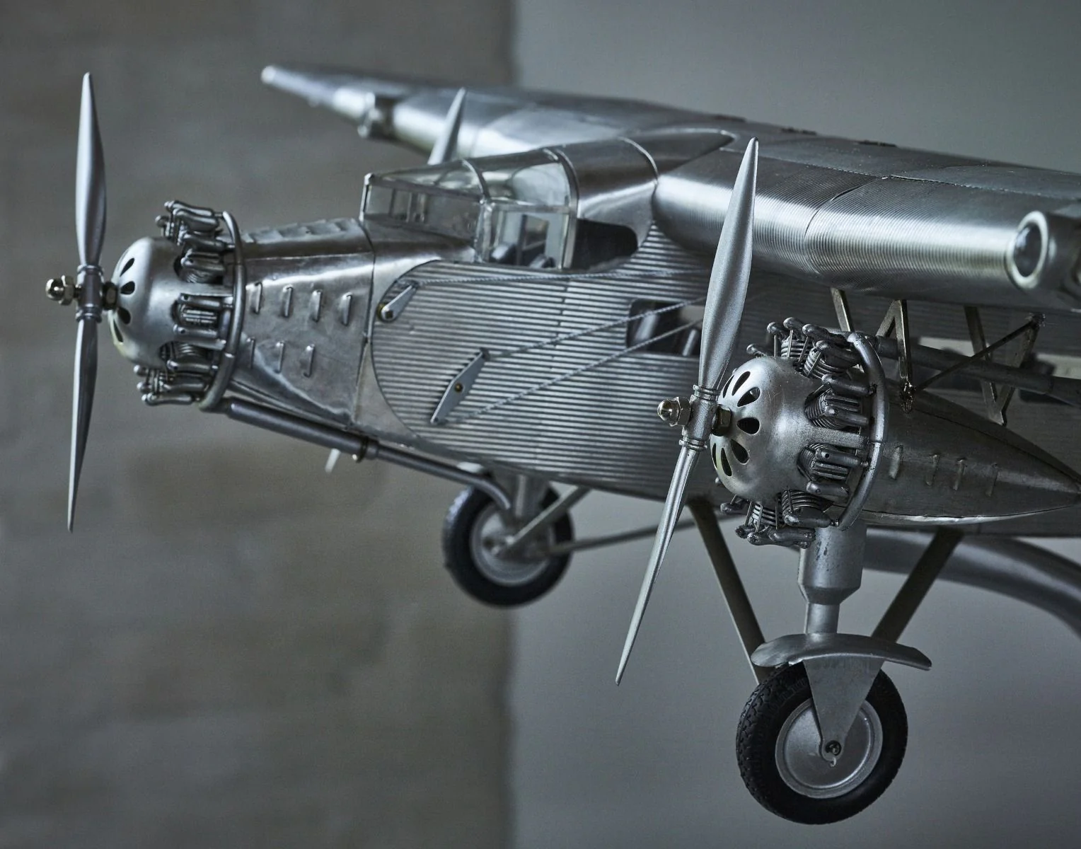 Ford Trimotor - Image 5
