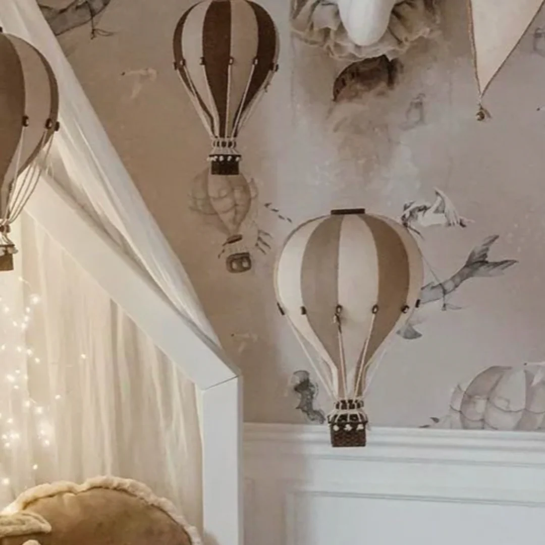 Gold and Beige Decorative Hot Air Balloon (3 Sizes) - Image 2