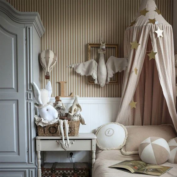 Gold and Beige Decorative Hot Air Balloon (3 Sizes) - Image 4