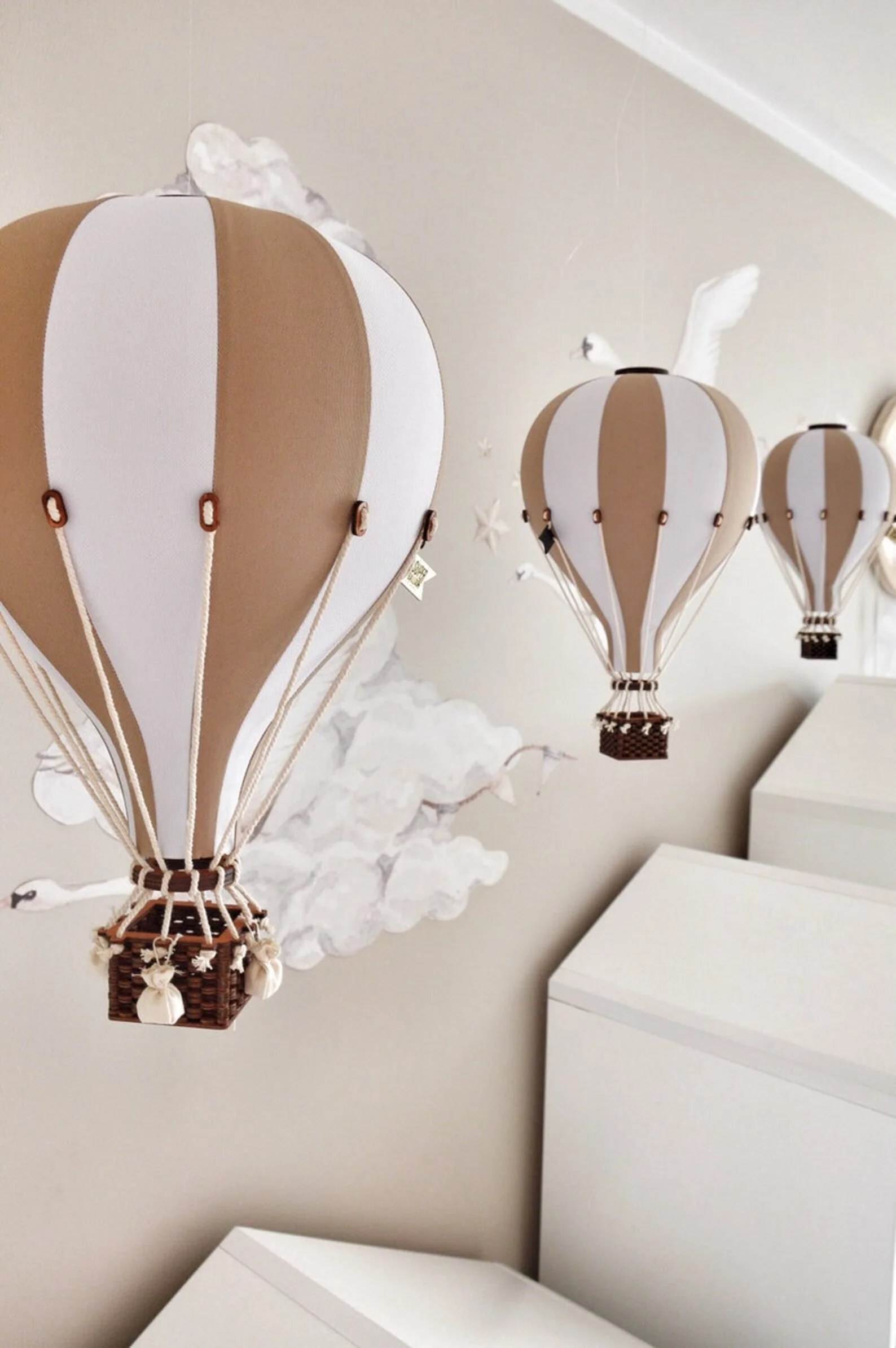 Gold and White Decorative Hot Air Balloon (3 Sizes) - Image 2