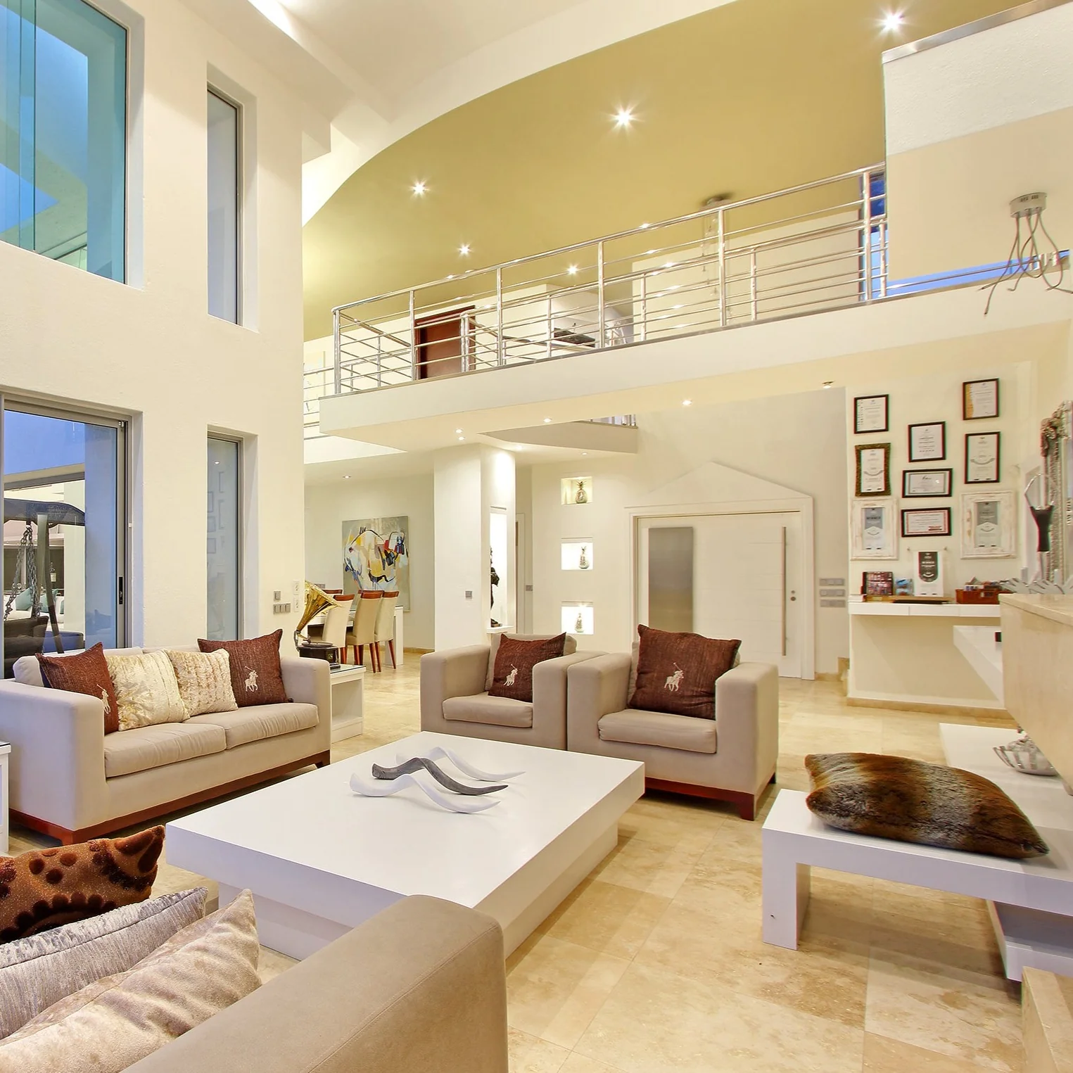 Hollywood Mansion & Spa - Image 13