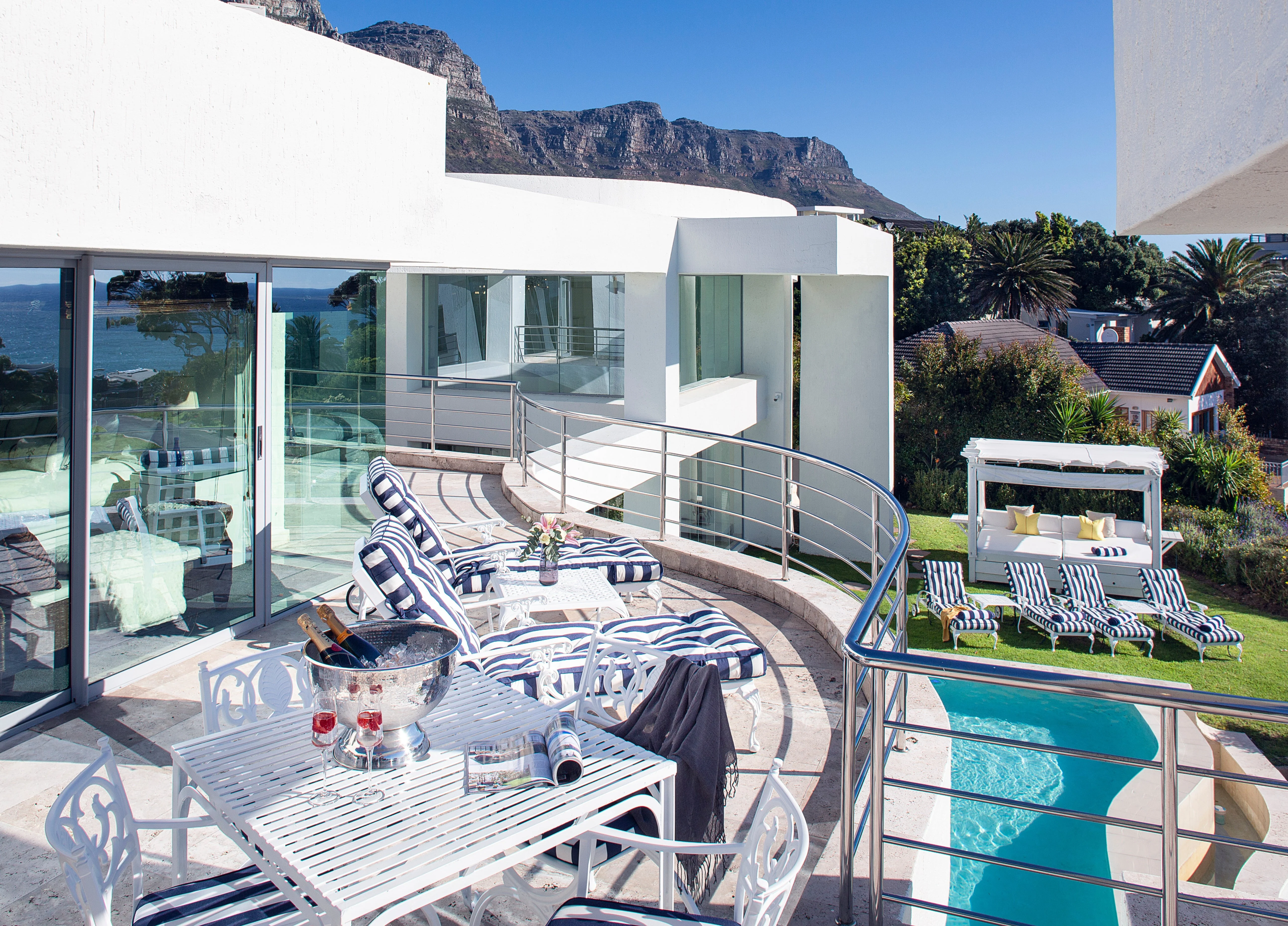 Hollywood Mansion & Spa - Image 23