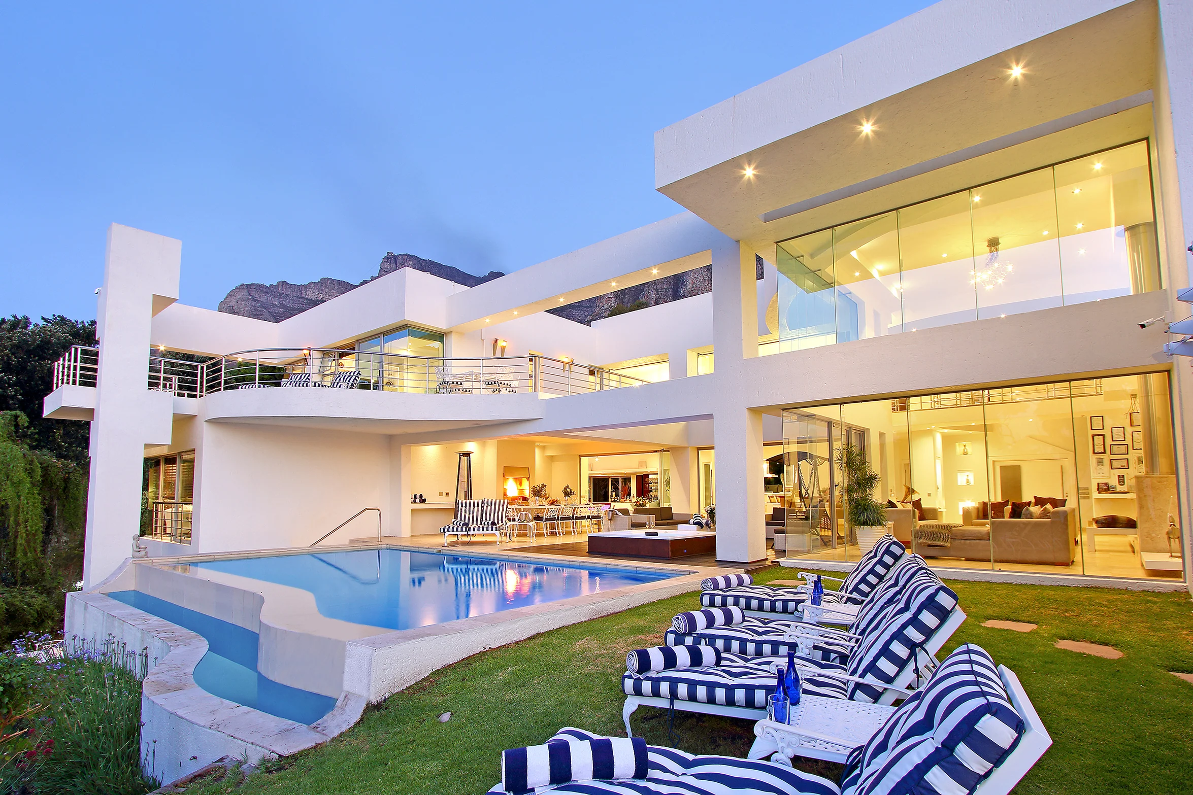 Hollywood Mansion & Spa - Image 39