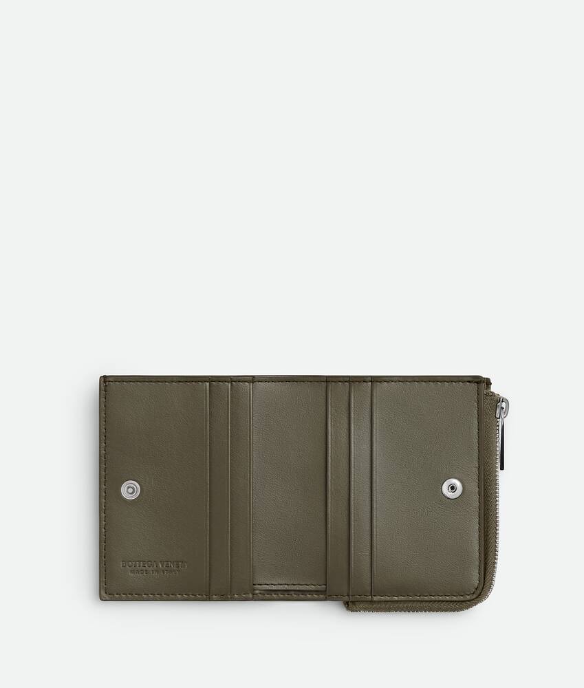Intrecciato Stamp Bi-Fold Wallet - Image 10